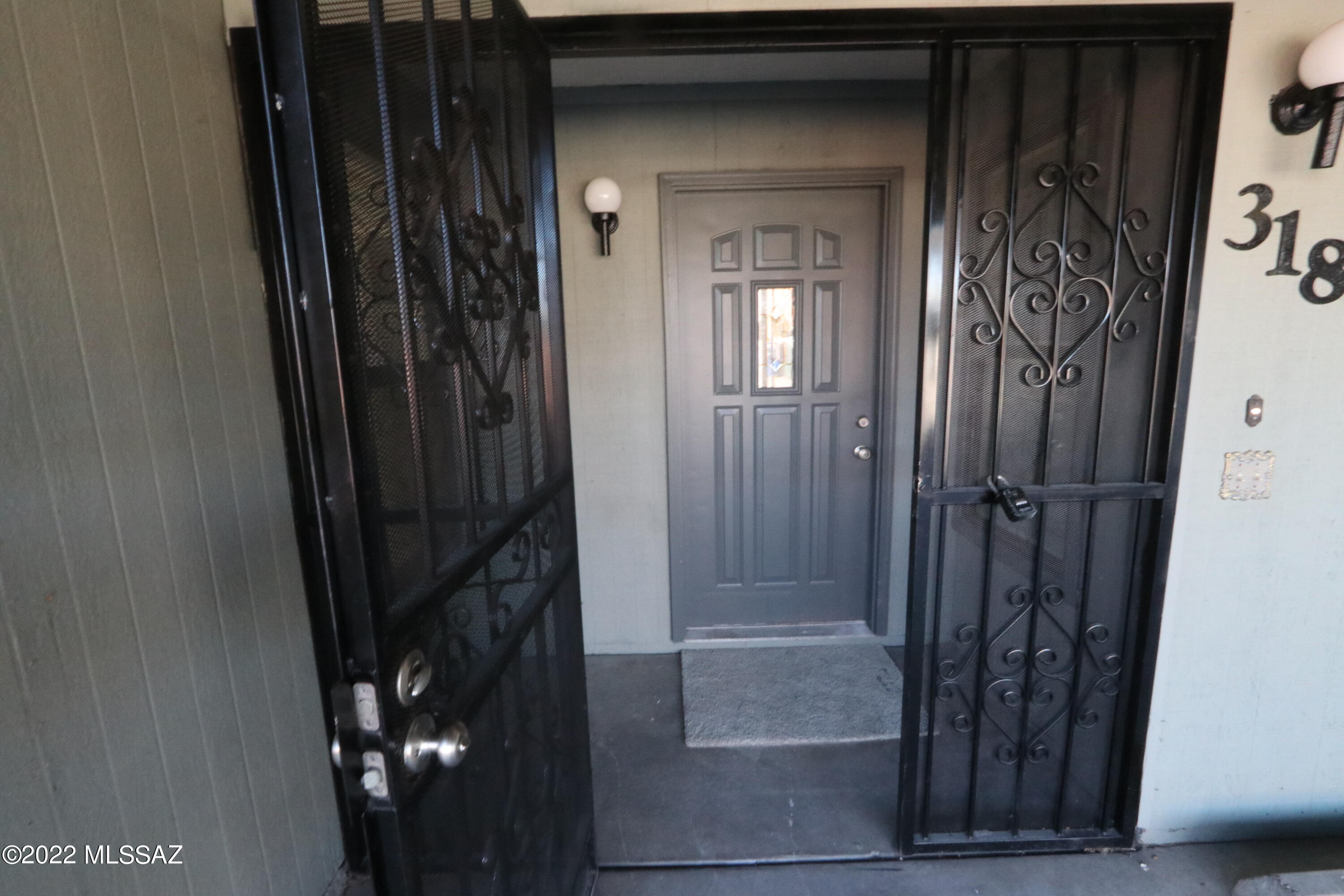 Seller will counter or accept offers between $225,000 and $245,000. Updated townhome in Central Tucson.