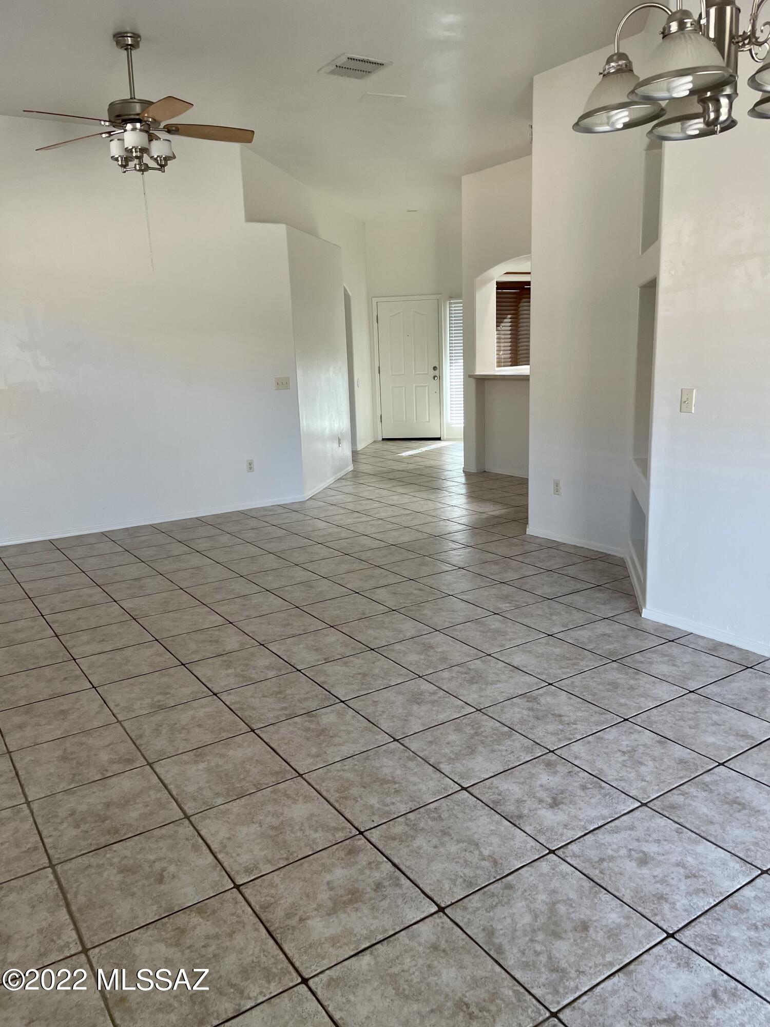 La Joya Verde III (1-65) - Residential Lease