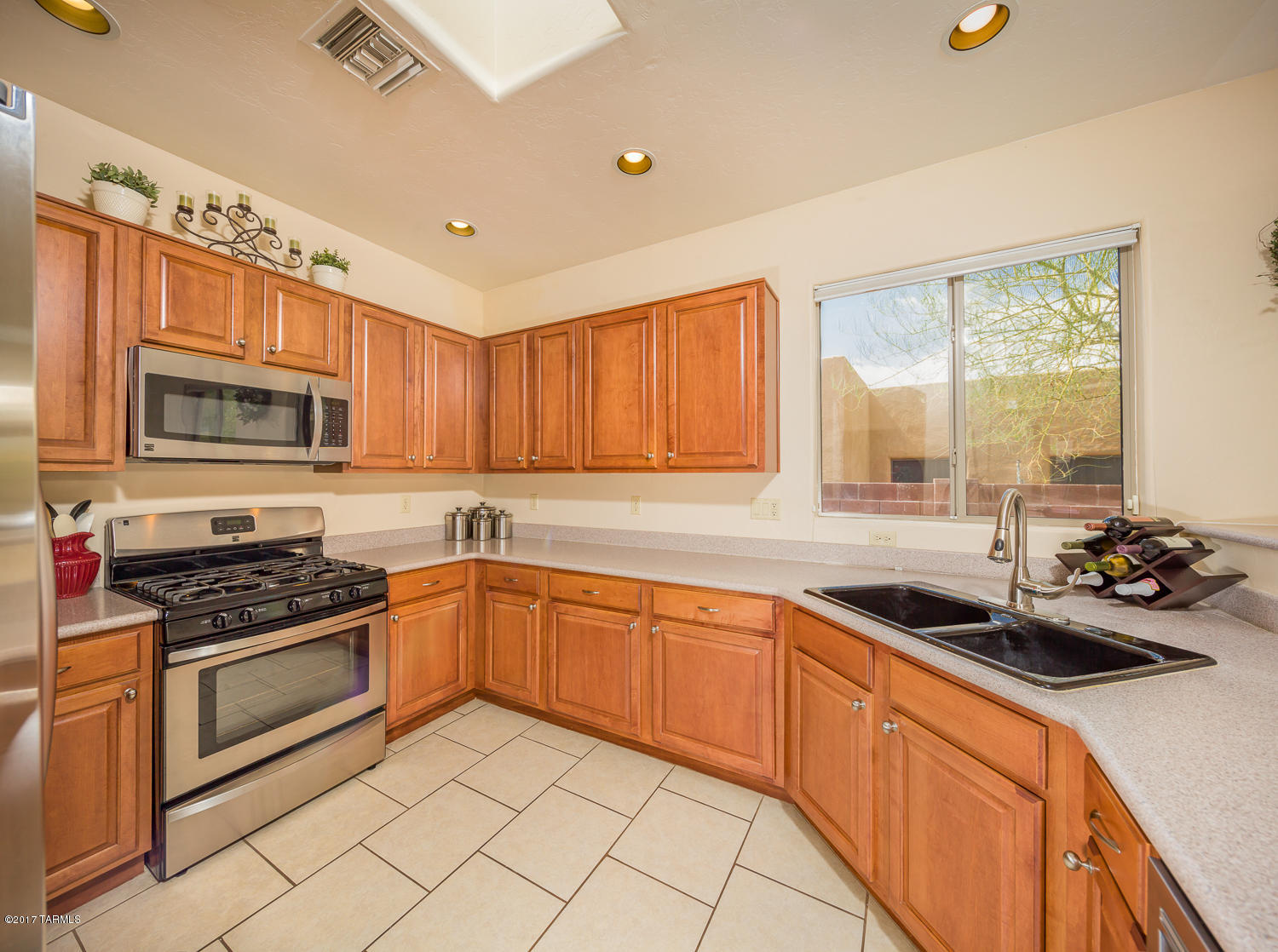 Marquette Place (1-44) - Residential