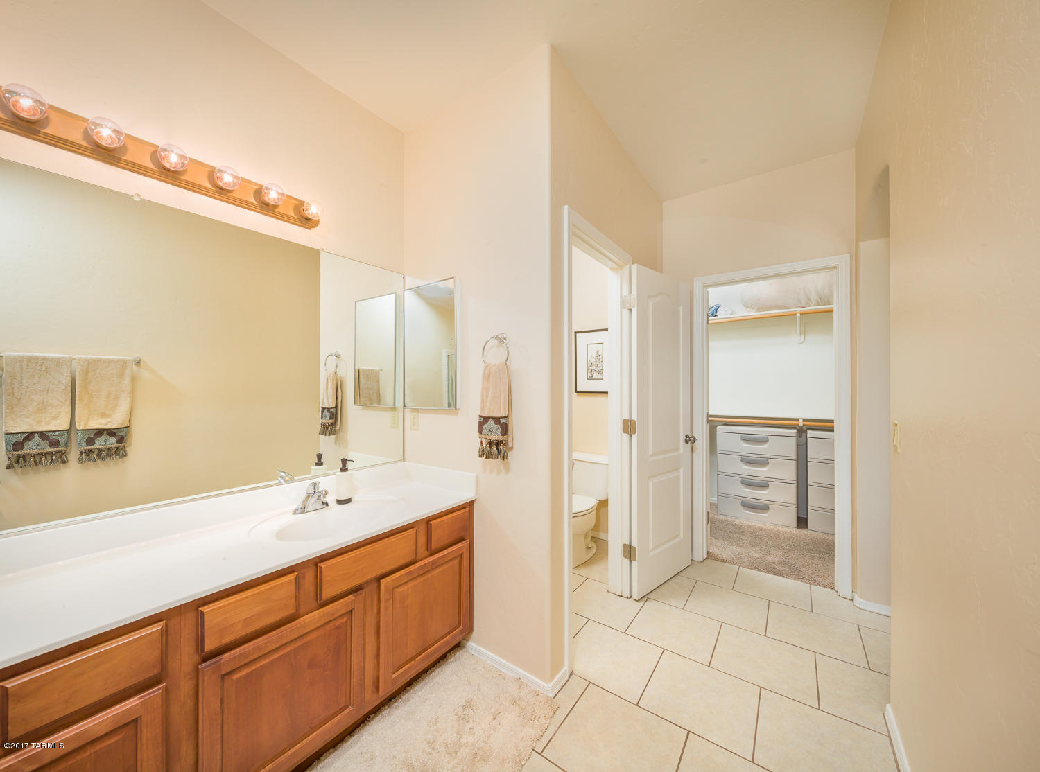 Marquette Place (1-44) - Residential