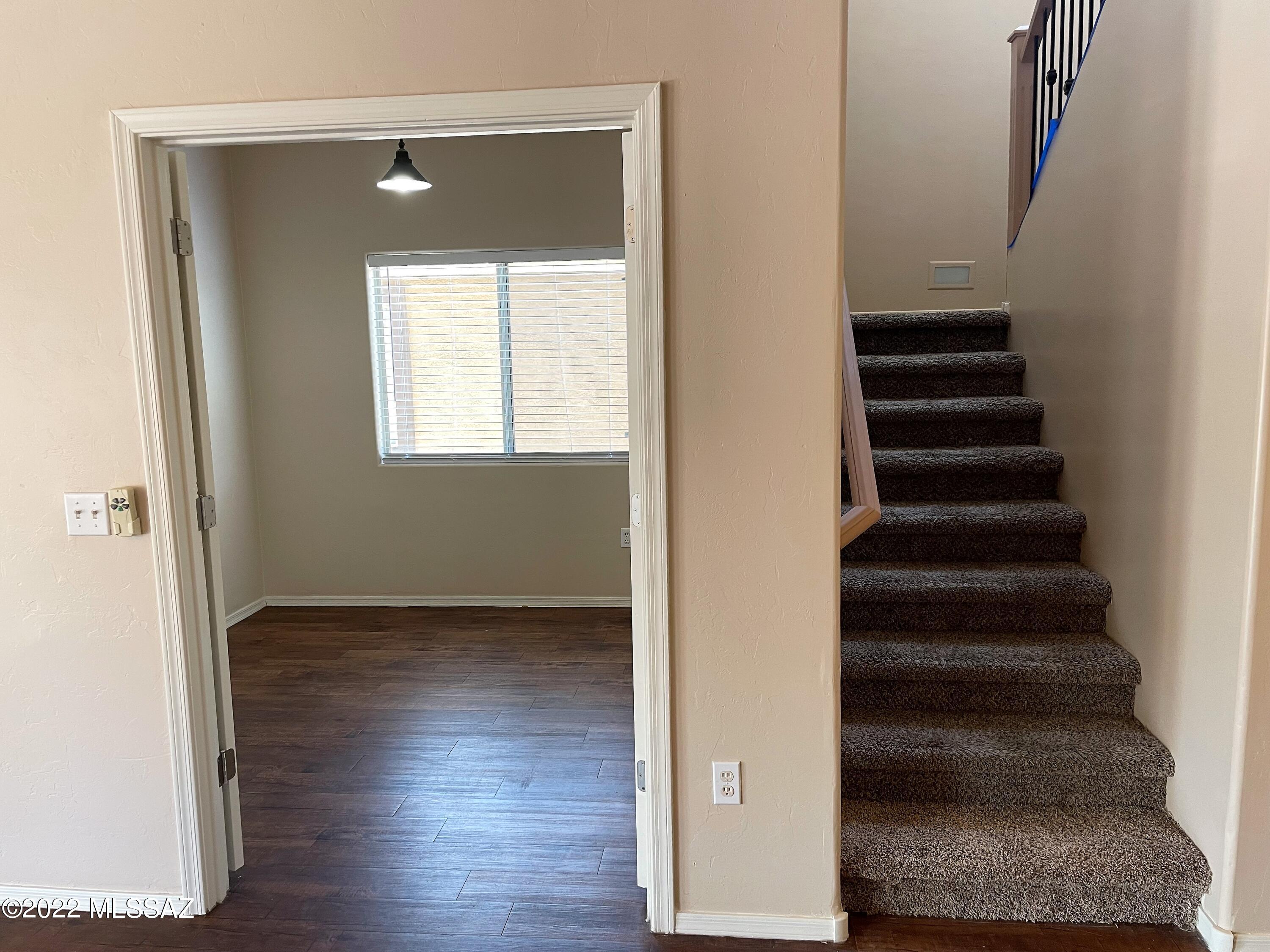 Valencia Reserve South (1-315) - Residential Lease