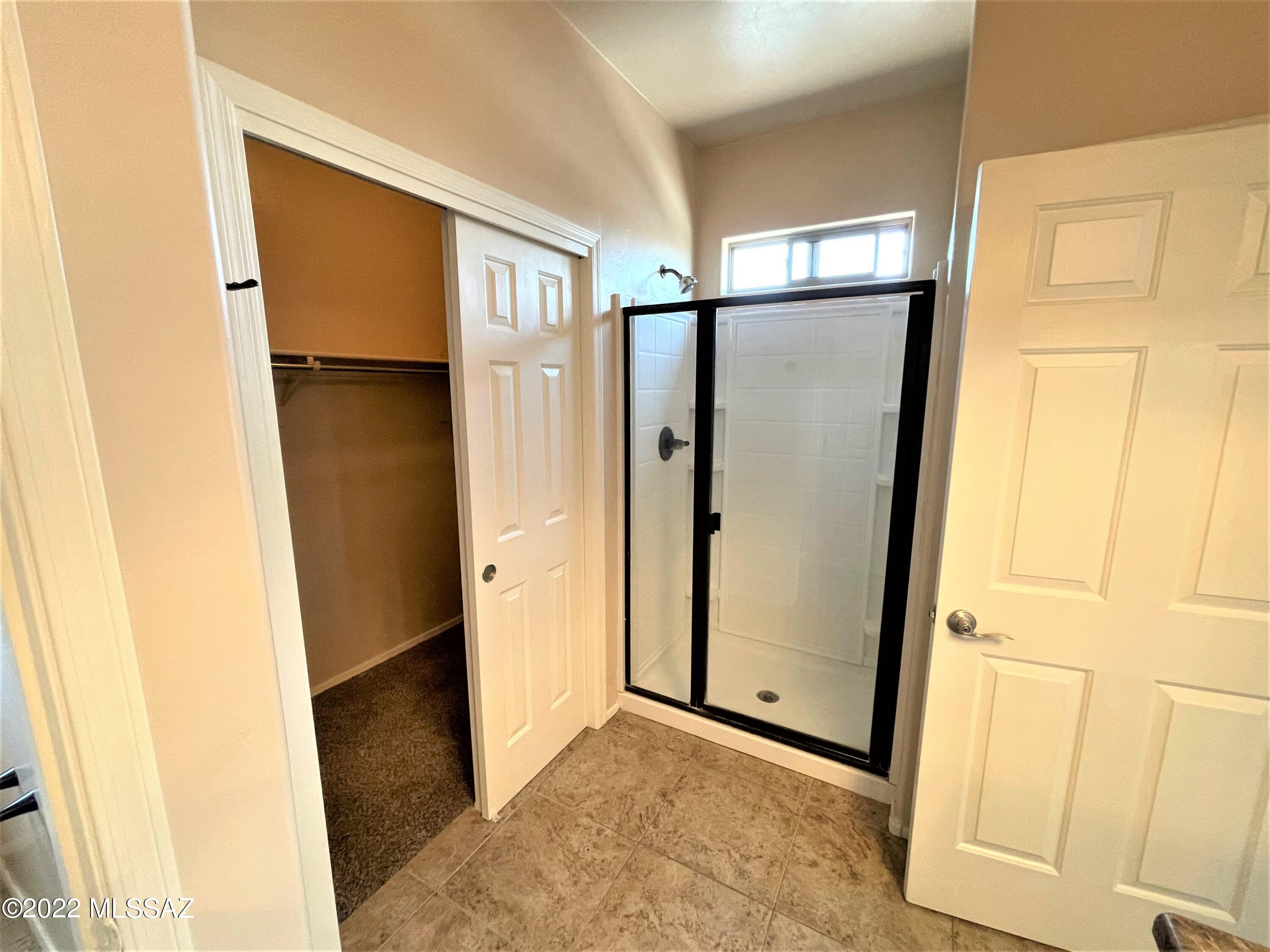 Valencia Reserve South (1-315) - Residential Lease
