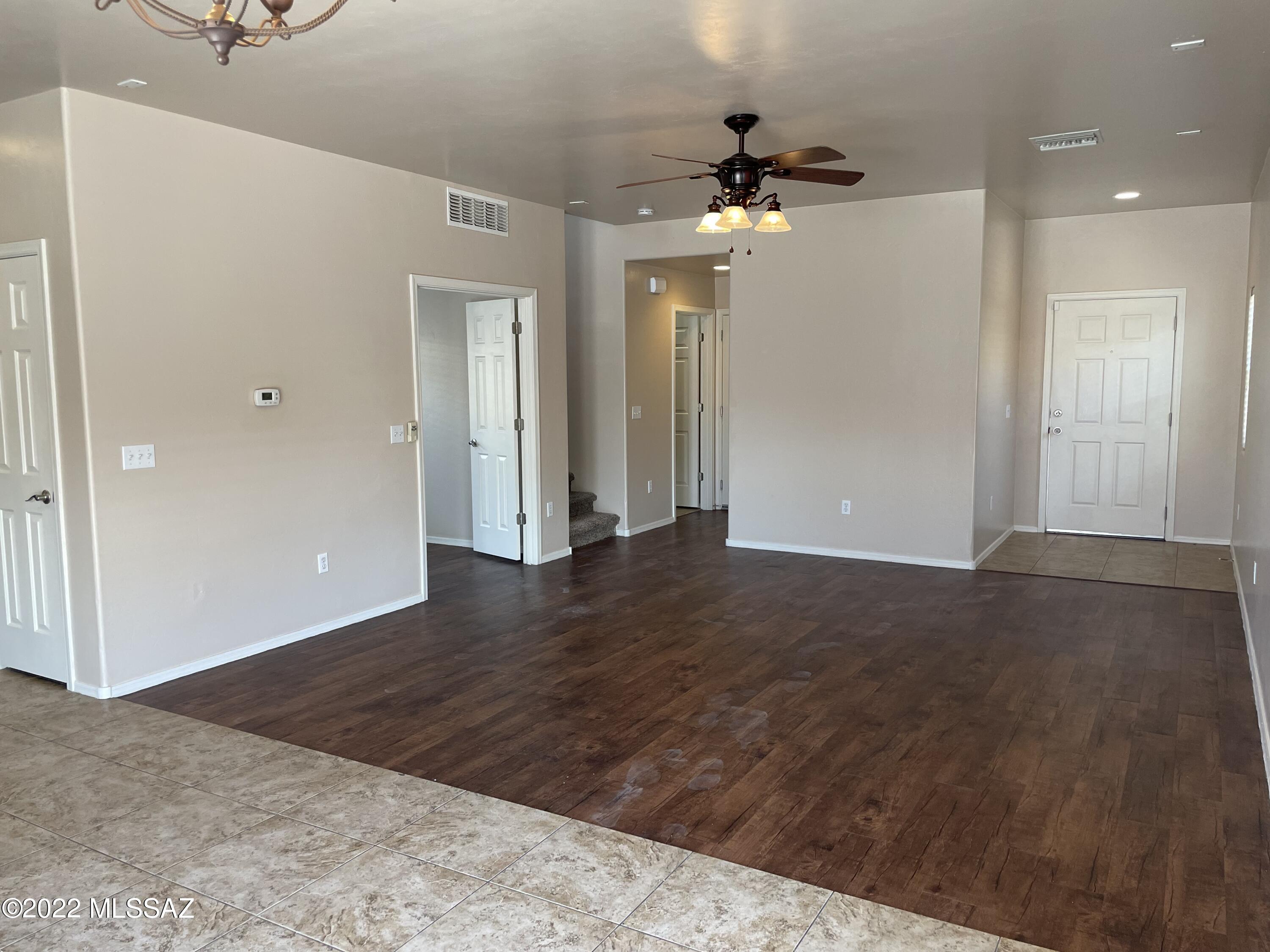 Valencia Reserve South (1-315) - Residential Lease