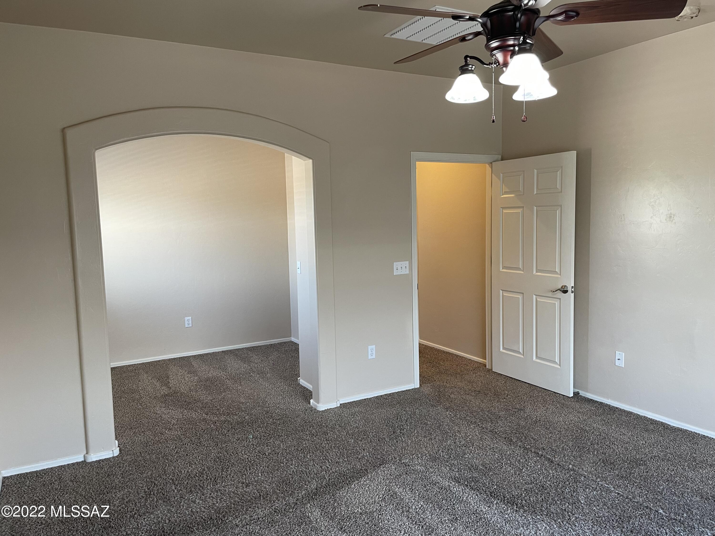 Valencia Reserve South (1-315) - Residential Lease