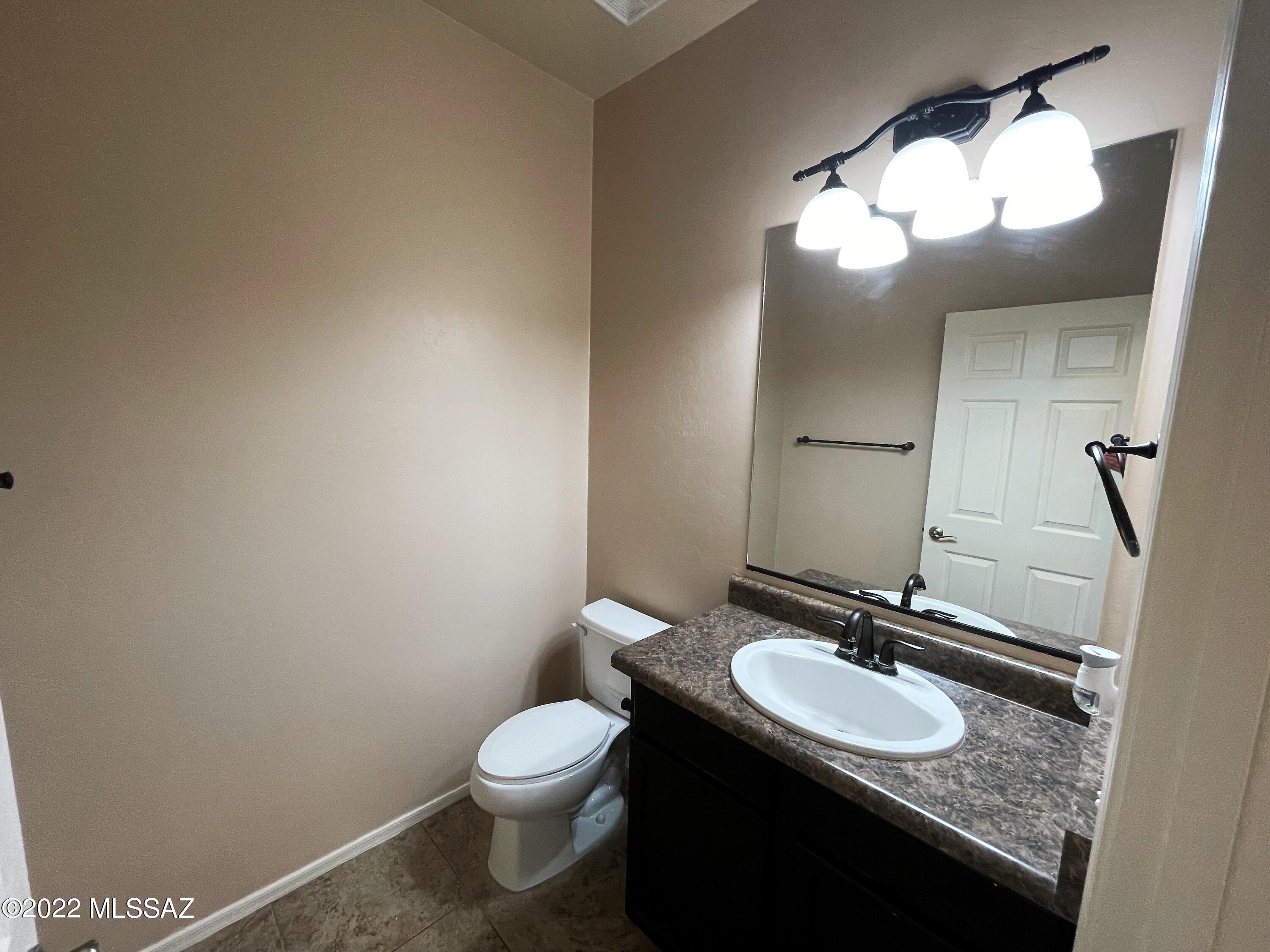 Valencia Reserve South (1-315) - Residential Lease