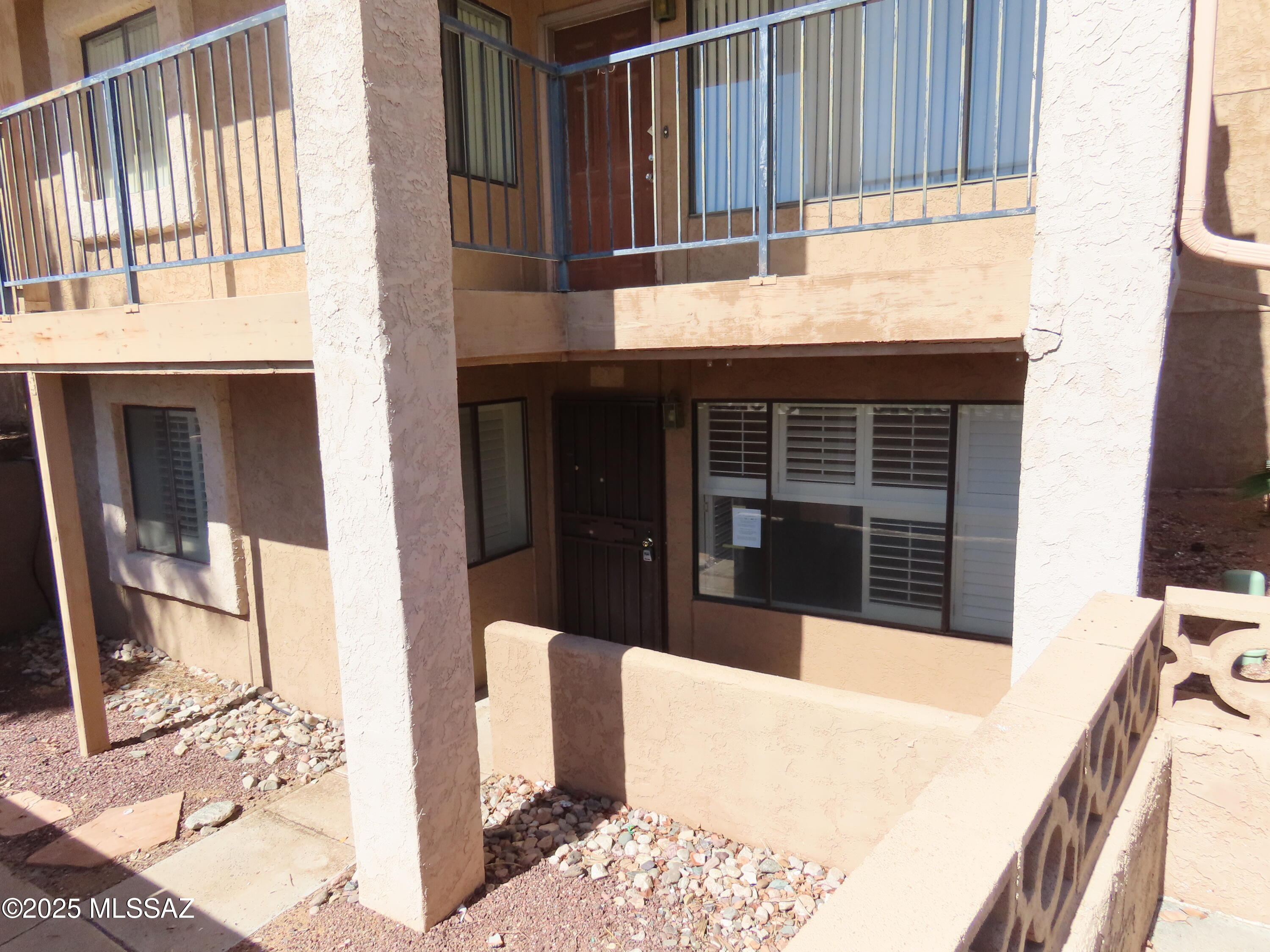 Las Casas Bellas Condo(54-112),(Bk1) - Residential