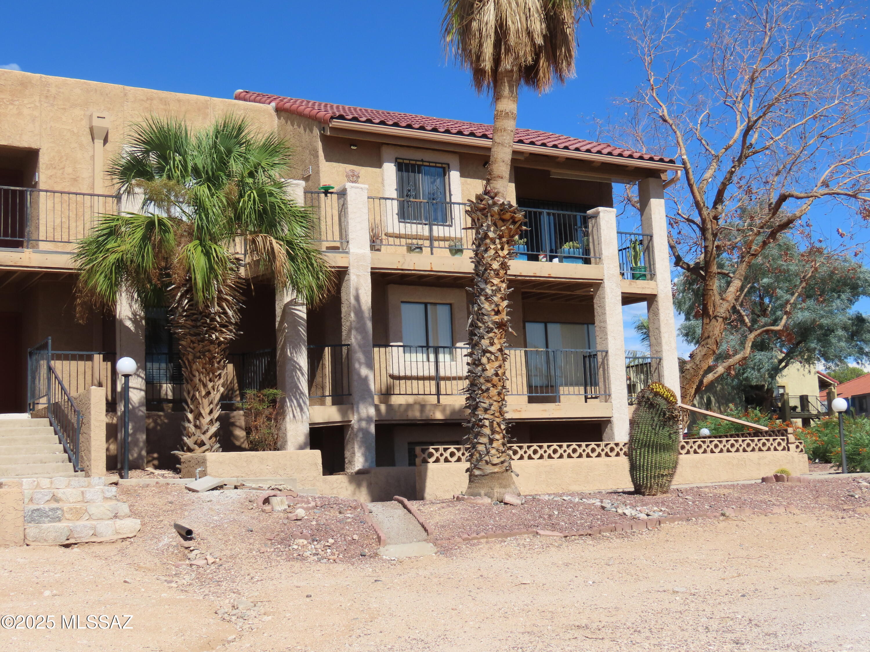 Las Casas Bellas Condo(54-112),(Bk1) - Residential