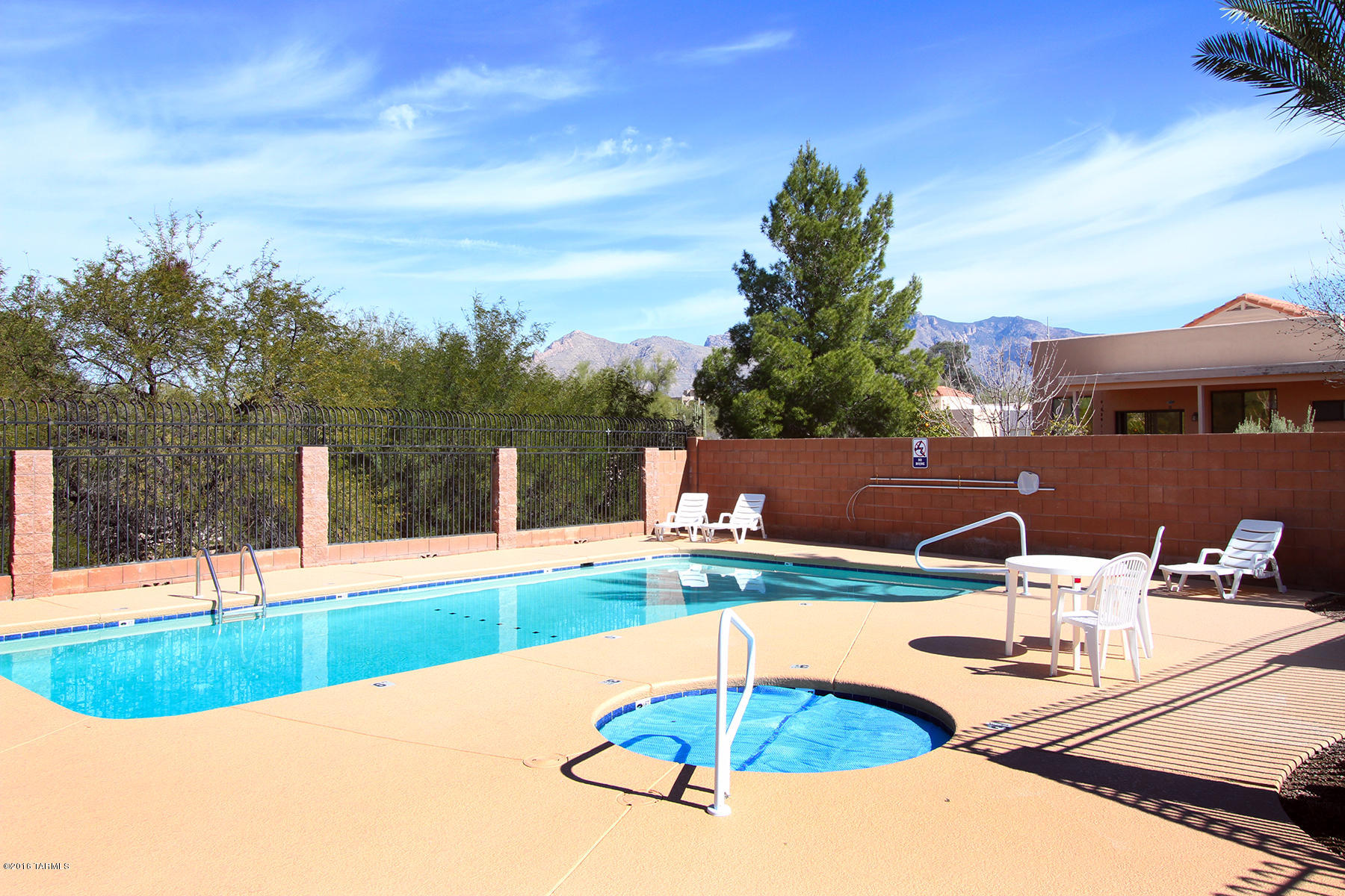 Hills On La Canada (The) - Residential