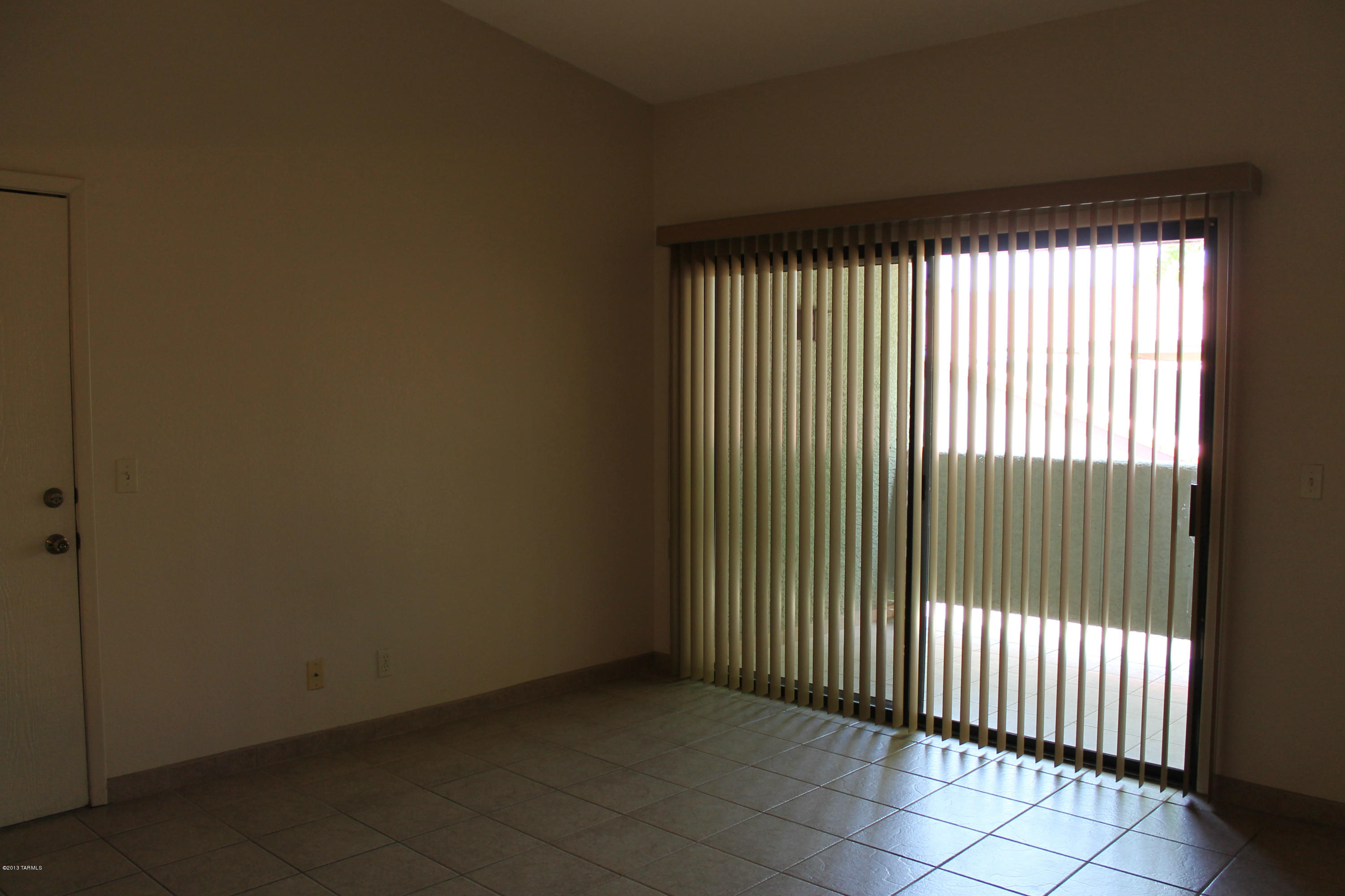 Woodland Place Condominiums (101-152, 201-252) - Residential Lease