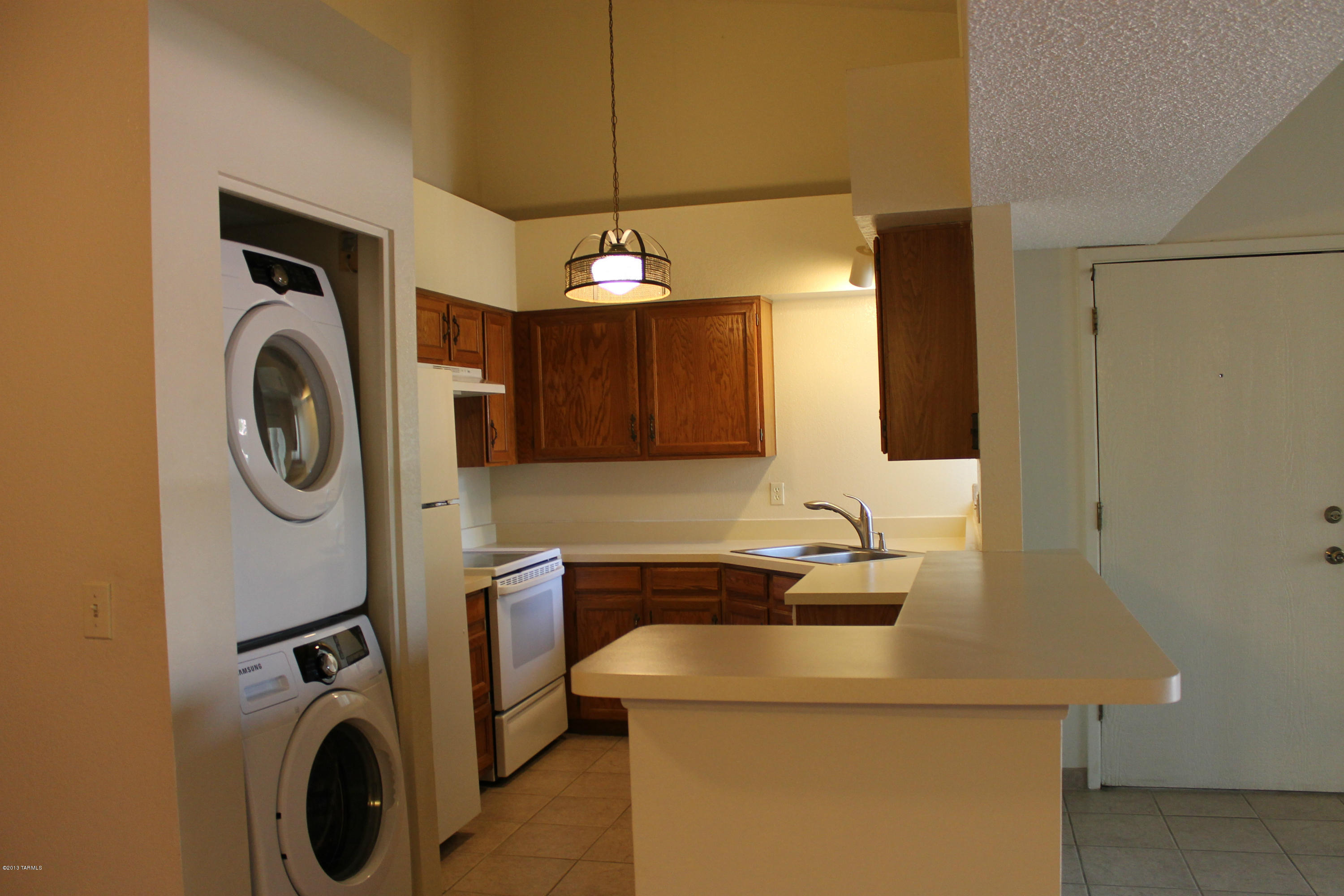 Woodland Place Condominiums (101-152, 201-252) - Residential Lease