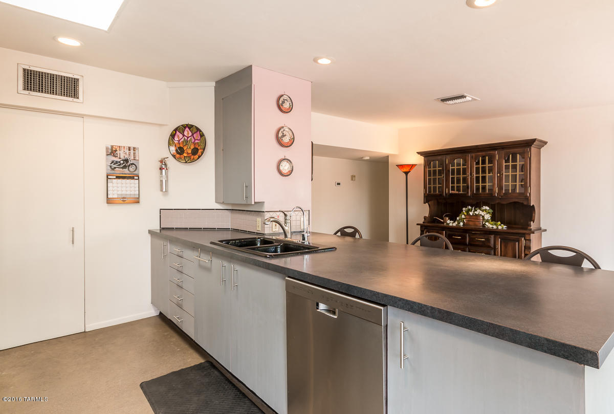 Leonora Annex - Residential