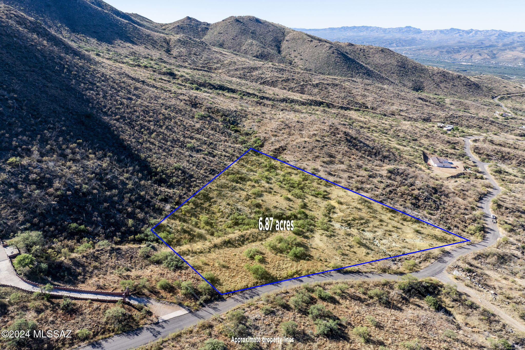 A beautiful 6.87 acre lot with panoramic views!