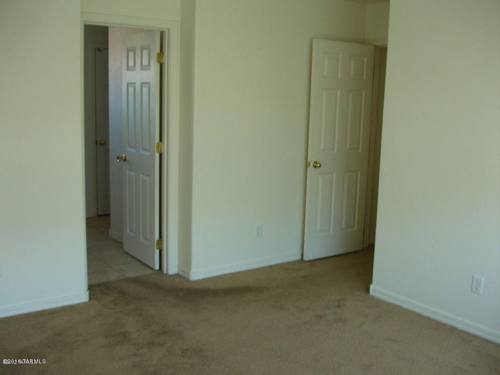 Presidio De Cancion (1-200) - Residential Lease