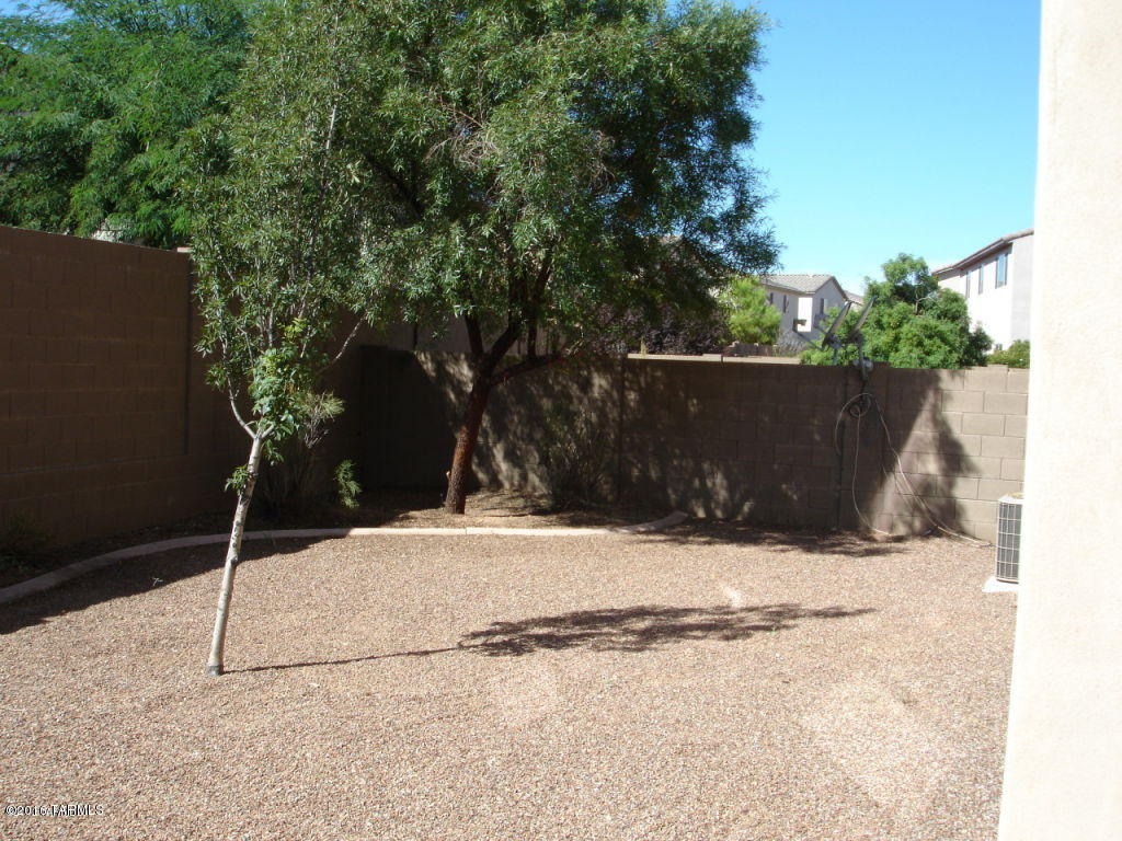 Presidio De Cancion (1-200) - Residential Lease