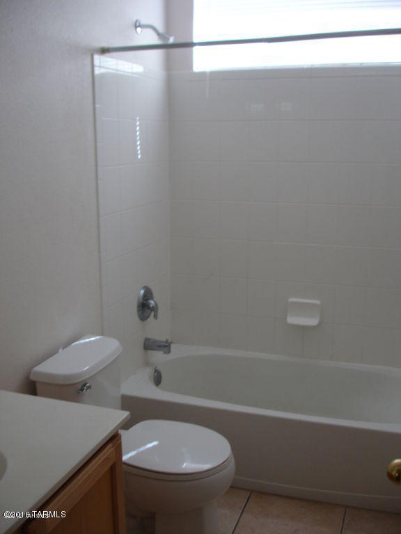 Presidio De Cancion (1-200) - Residential Lease