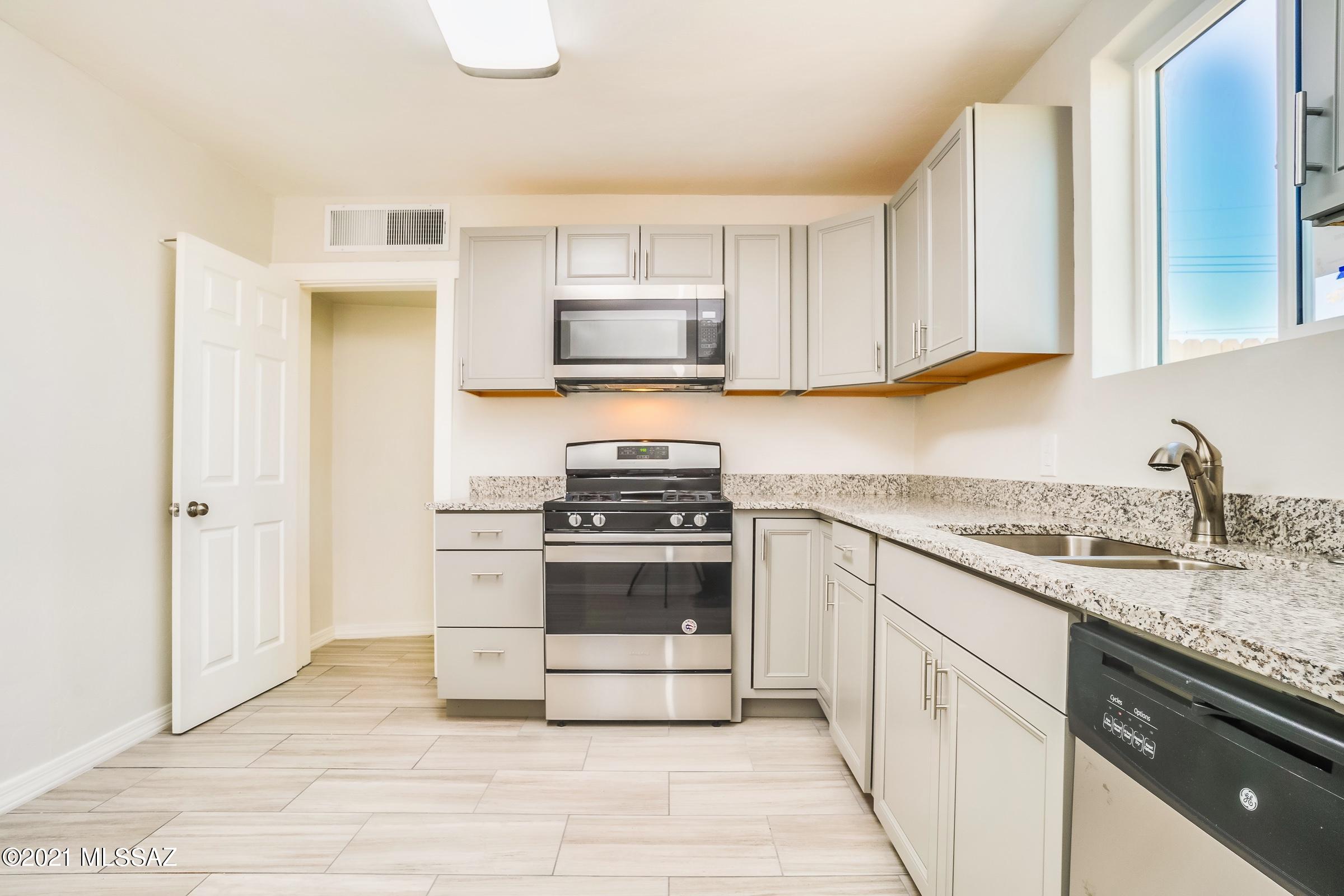 San Gabriel - Residential