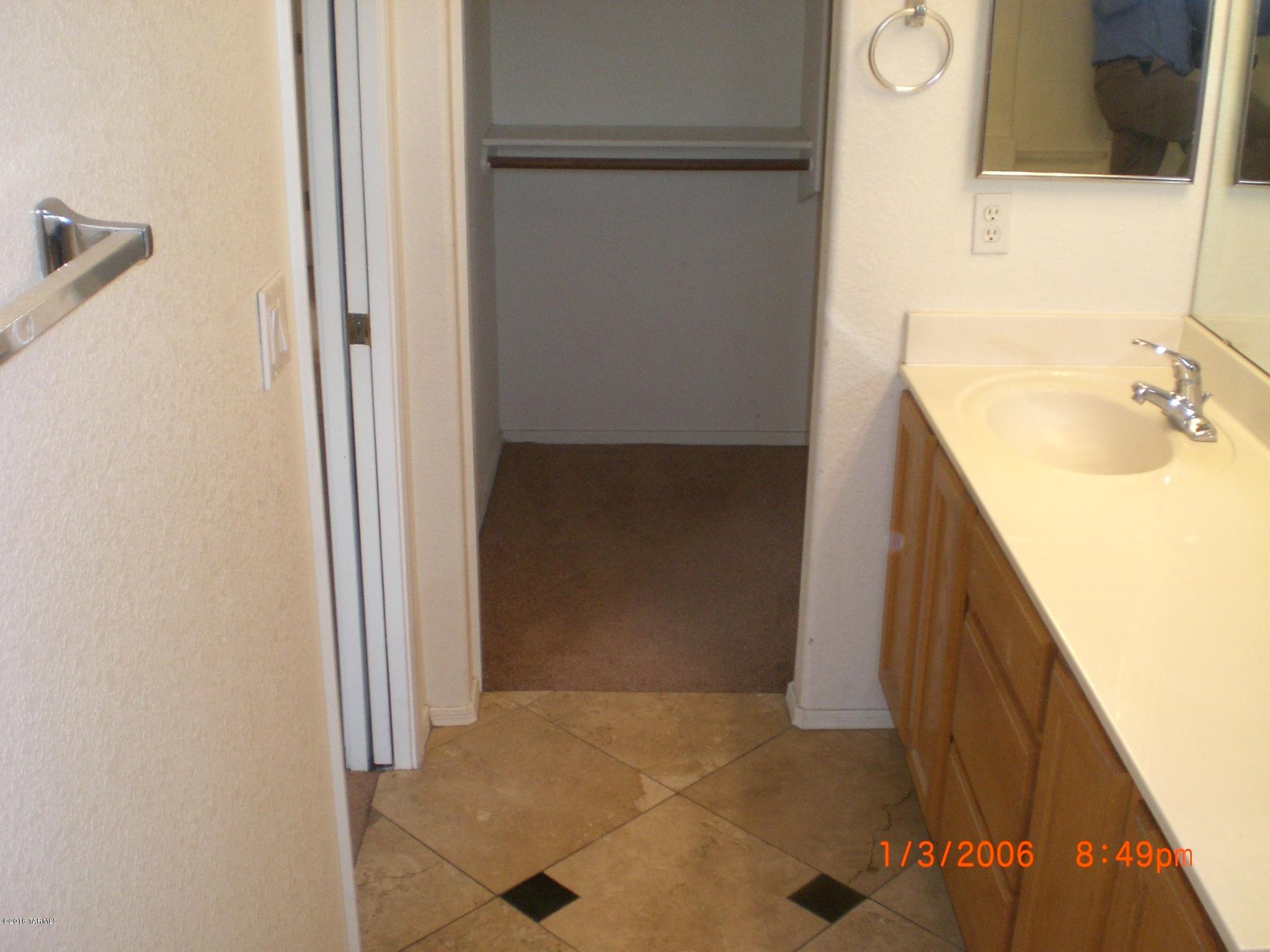 Diamond Key At Rita Ranch NO. 2 (1-67) - Residential Lease