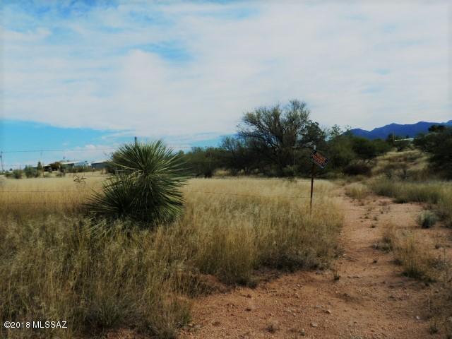 SERENE MOUNTAIN VIEWS .  NICE BUILDING SITE FOR YOUR MANUFACTURED OR SITE BUILT HOME.  PROPERTY PARAMETER IS FENCED.