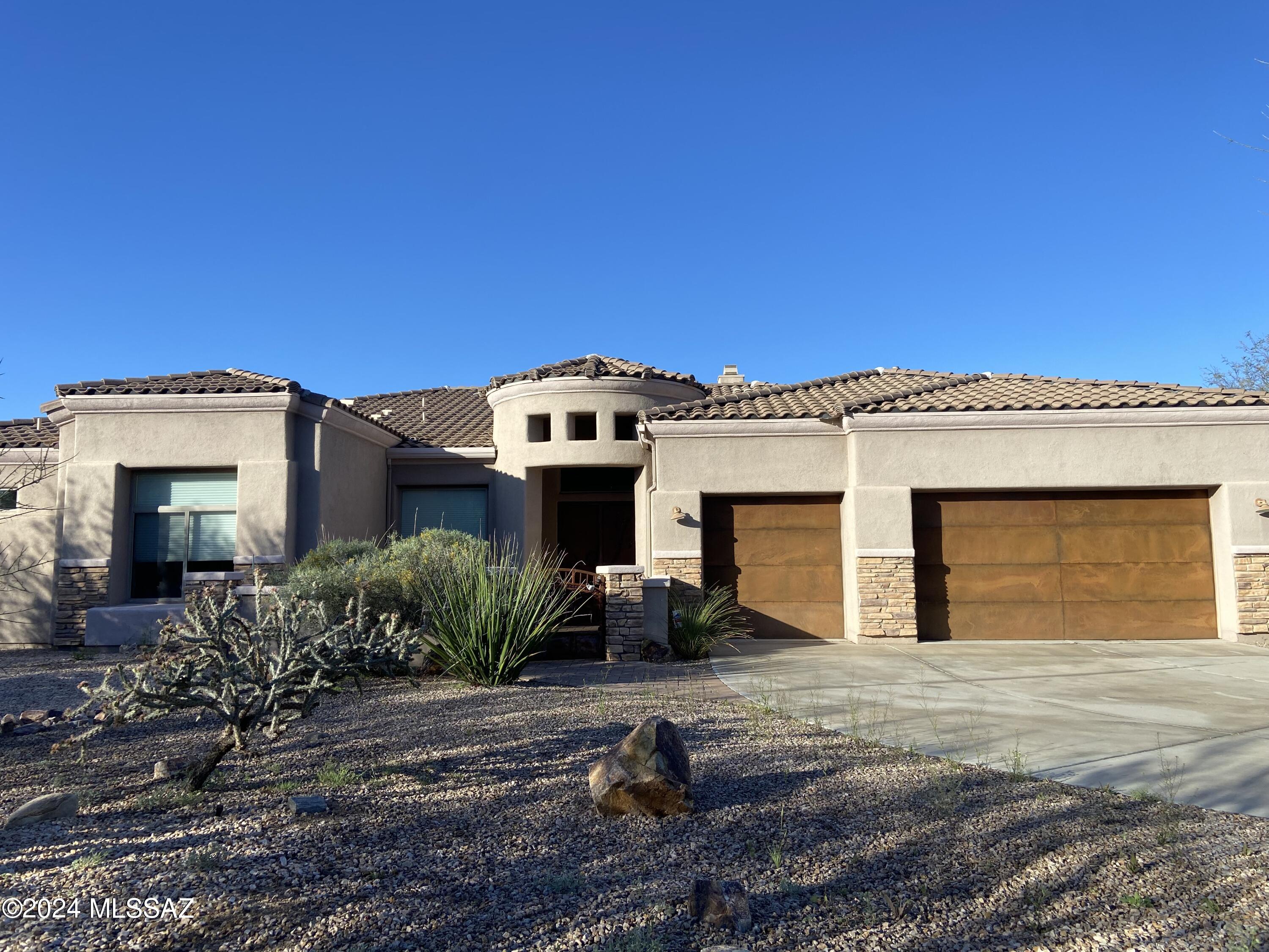 Dos Lagos at Dove Mountain (1-91) - Residential