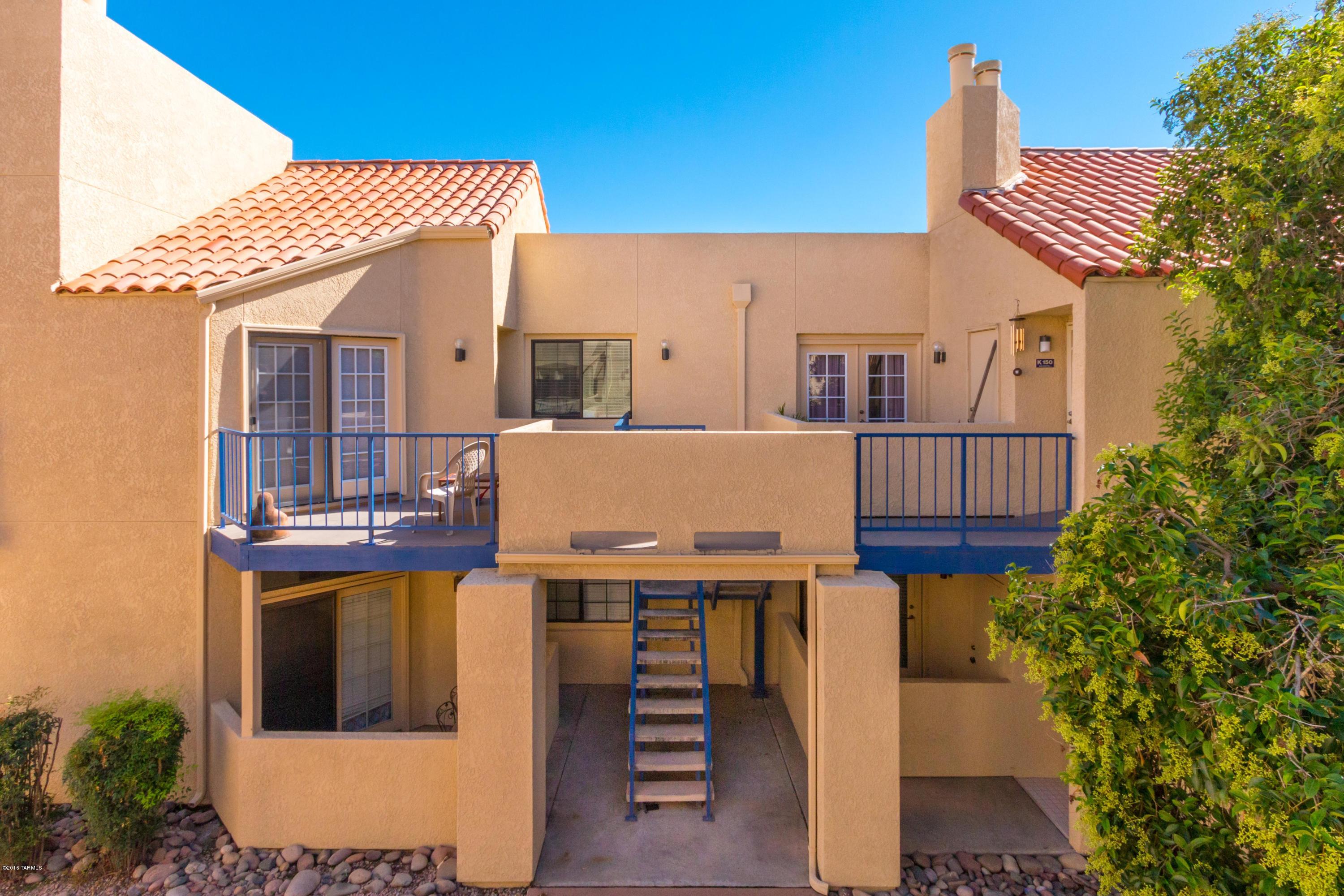 Casitas Real Condos. - Residential