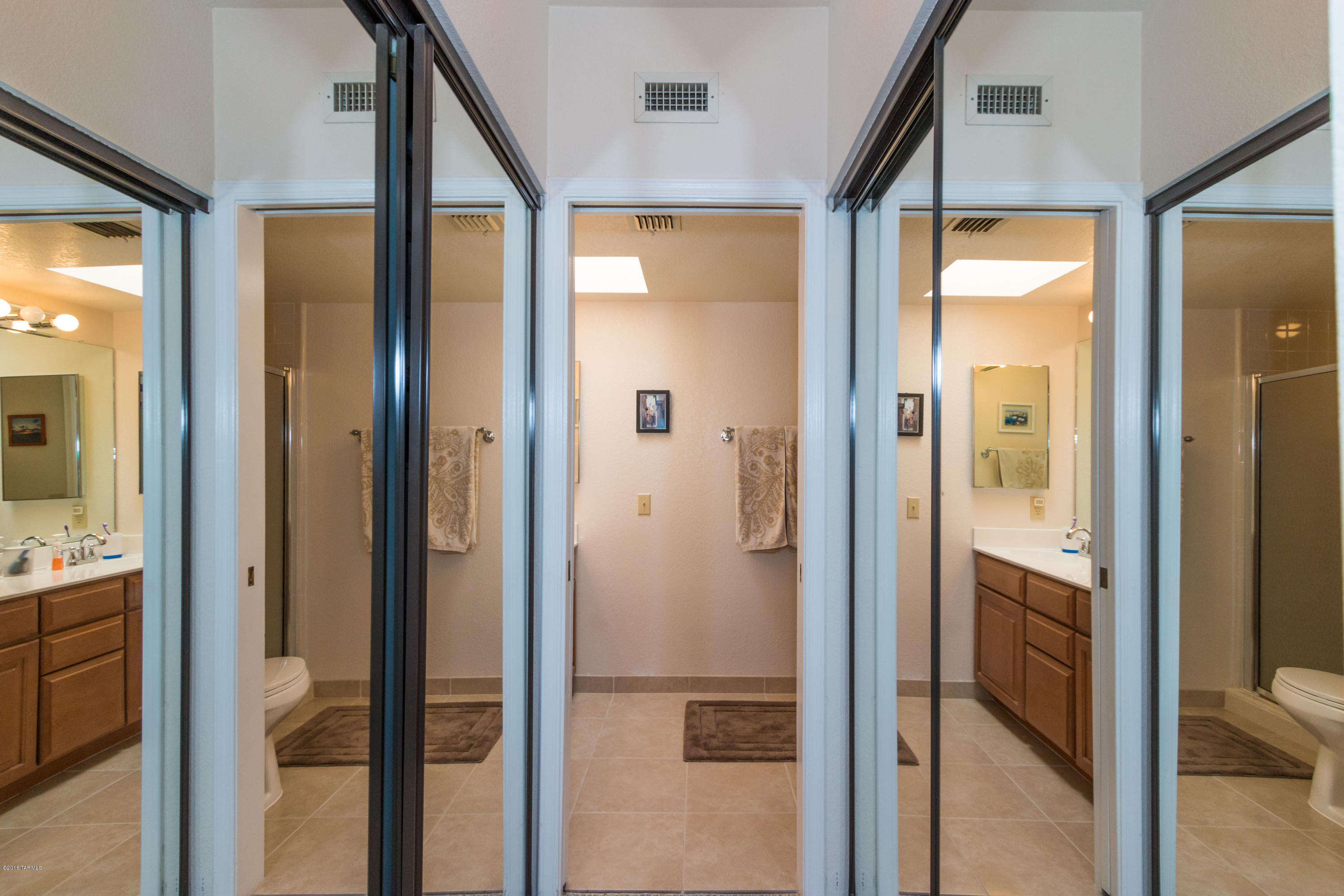 Casitas Real Condos. - Residential