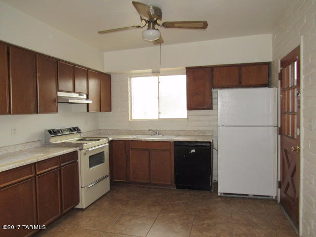 North Gate Town Houses (1) - Residential