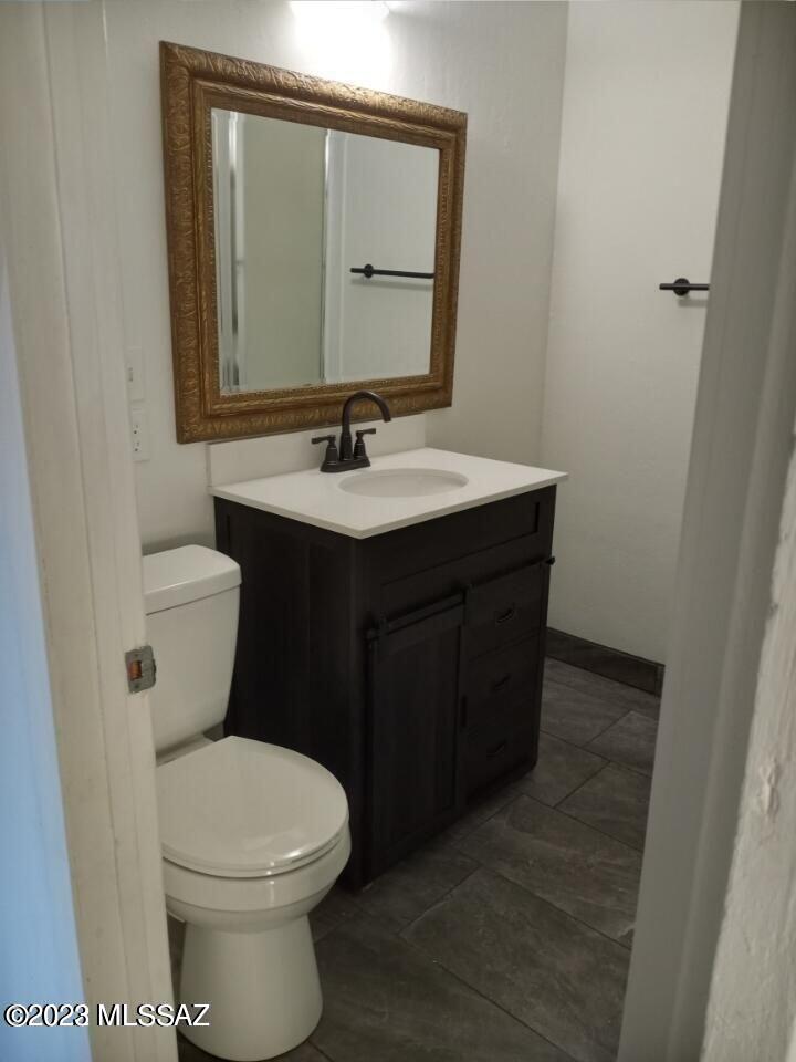 Miracle Mile Manor - Residential Lease