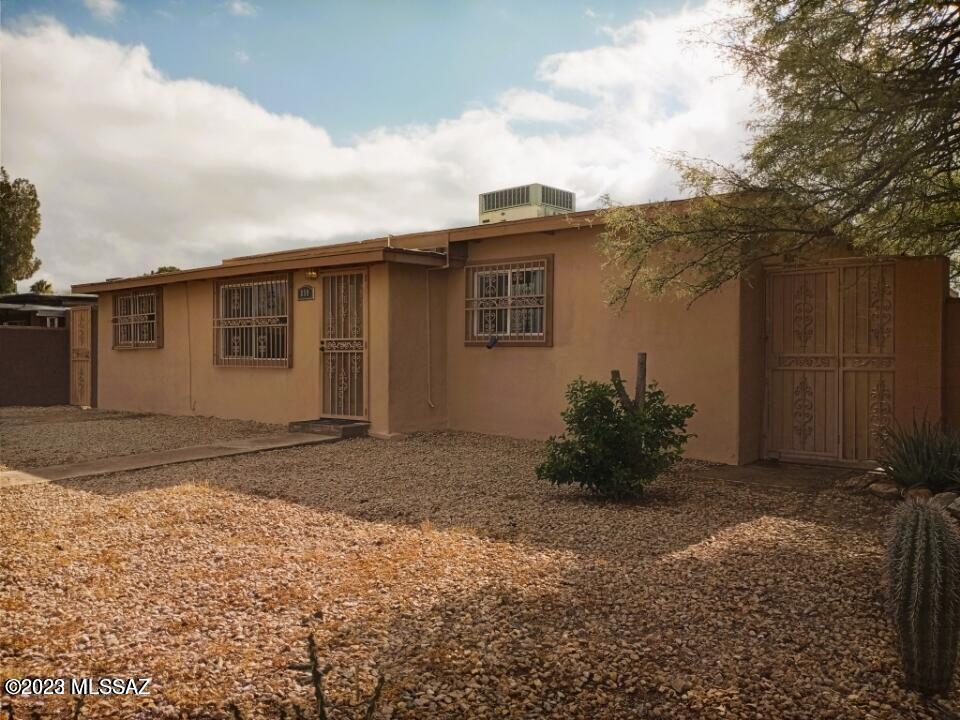 Miracle Mile Manor - Residential Lease