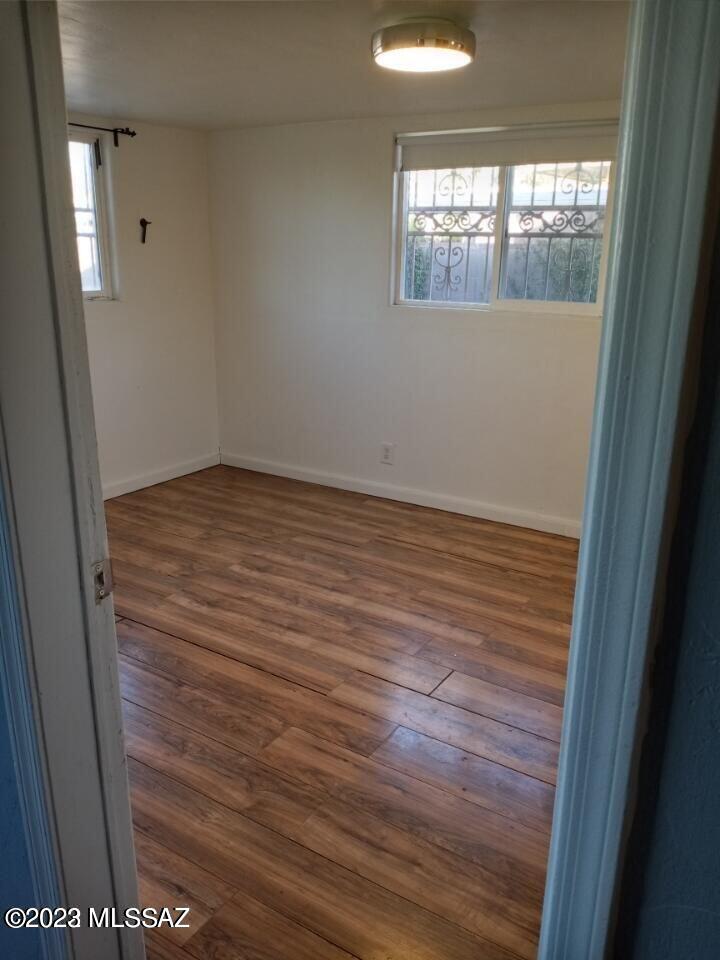 Miracle Mile Manor - Residential Lease