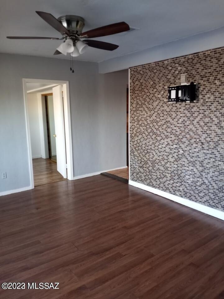 Miracle Mile Manor - Residential Lease
