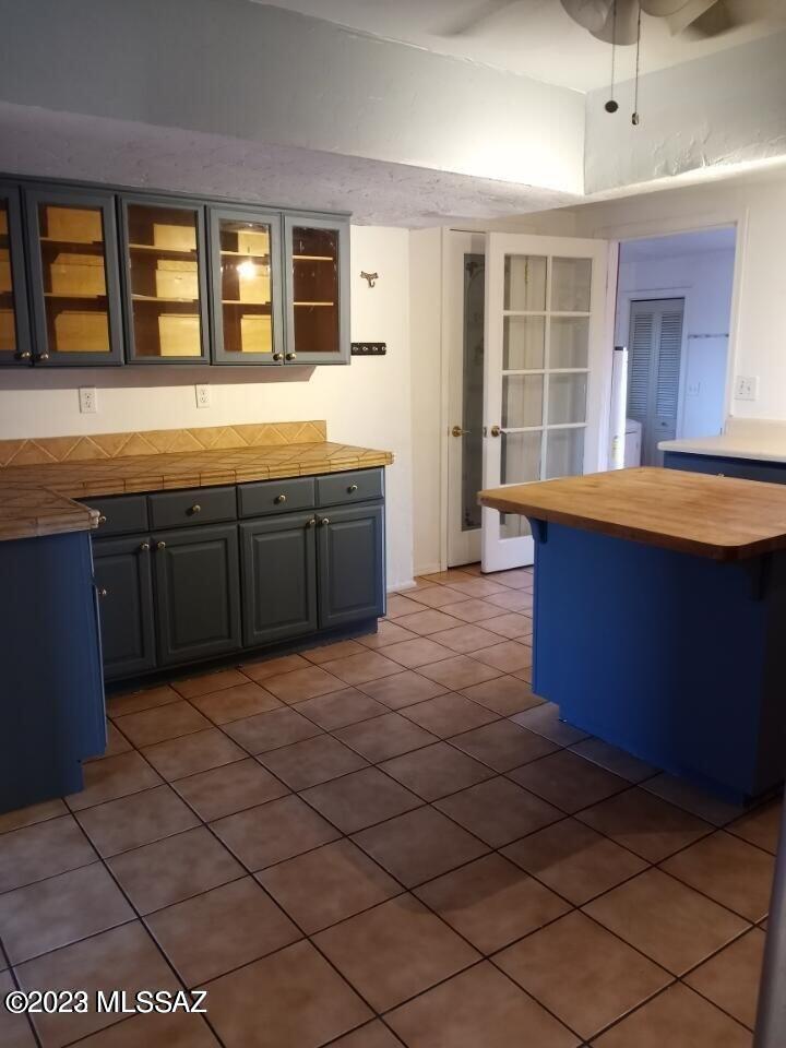Miracle Mile Manor - Residential Lease