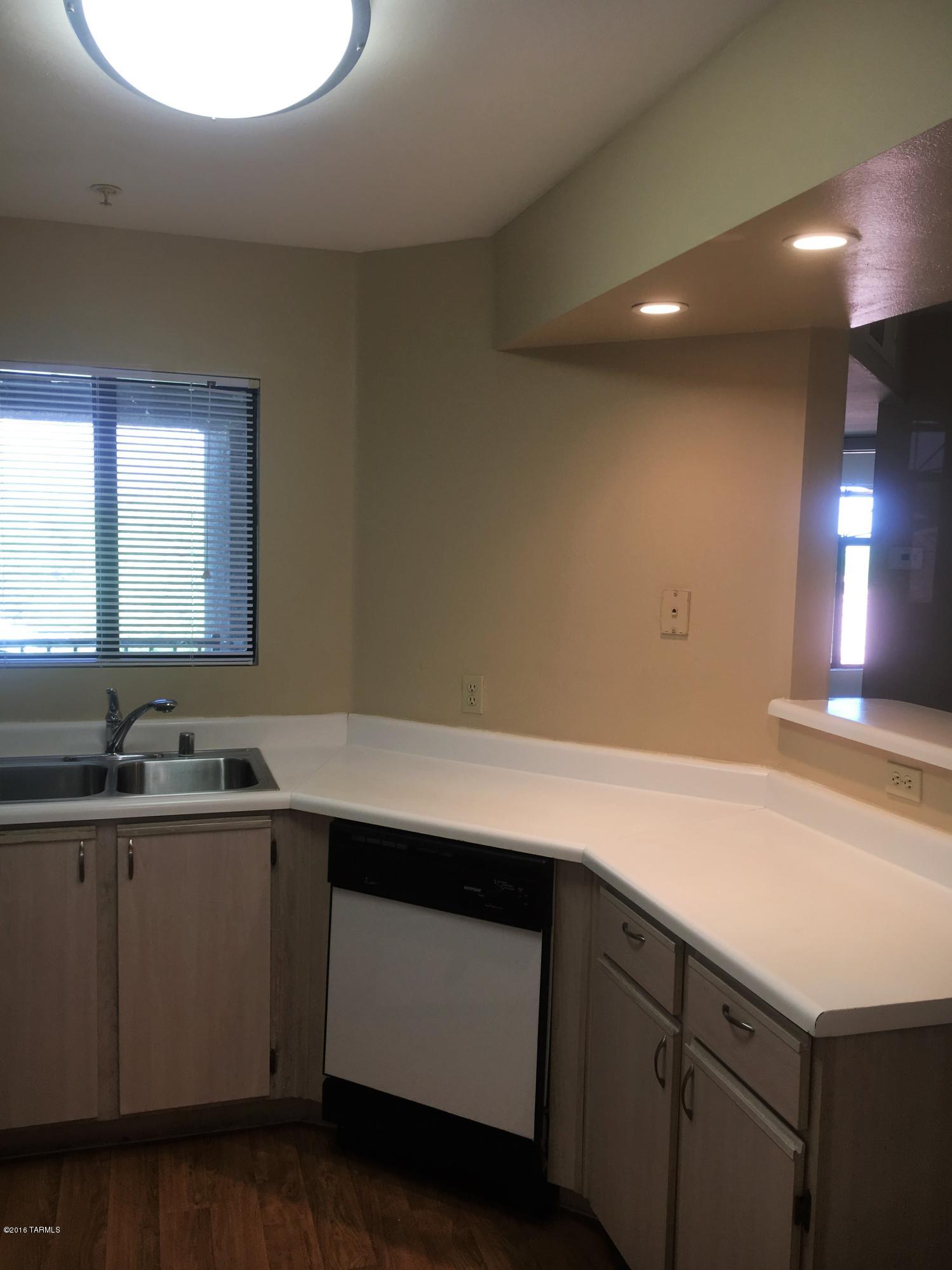 Veranda at Ventana Condominiums - Residential Lease