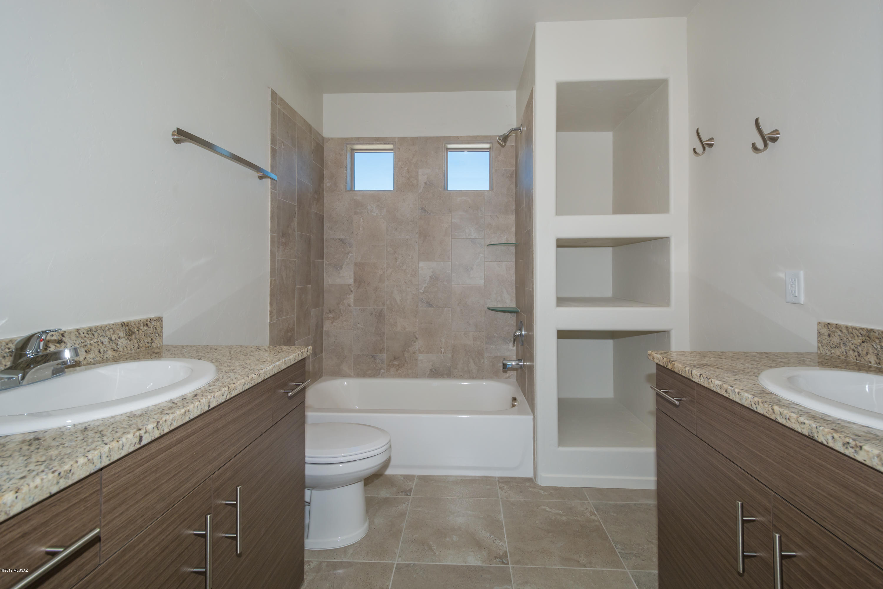 Homes At Irwin Pl (1-12) - Residential