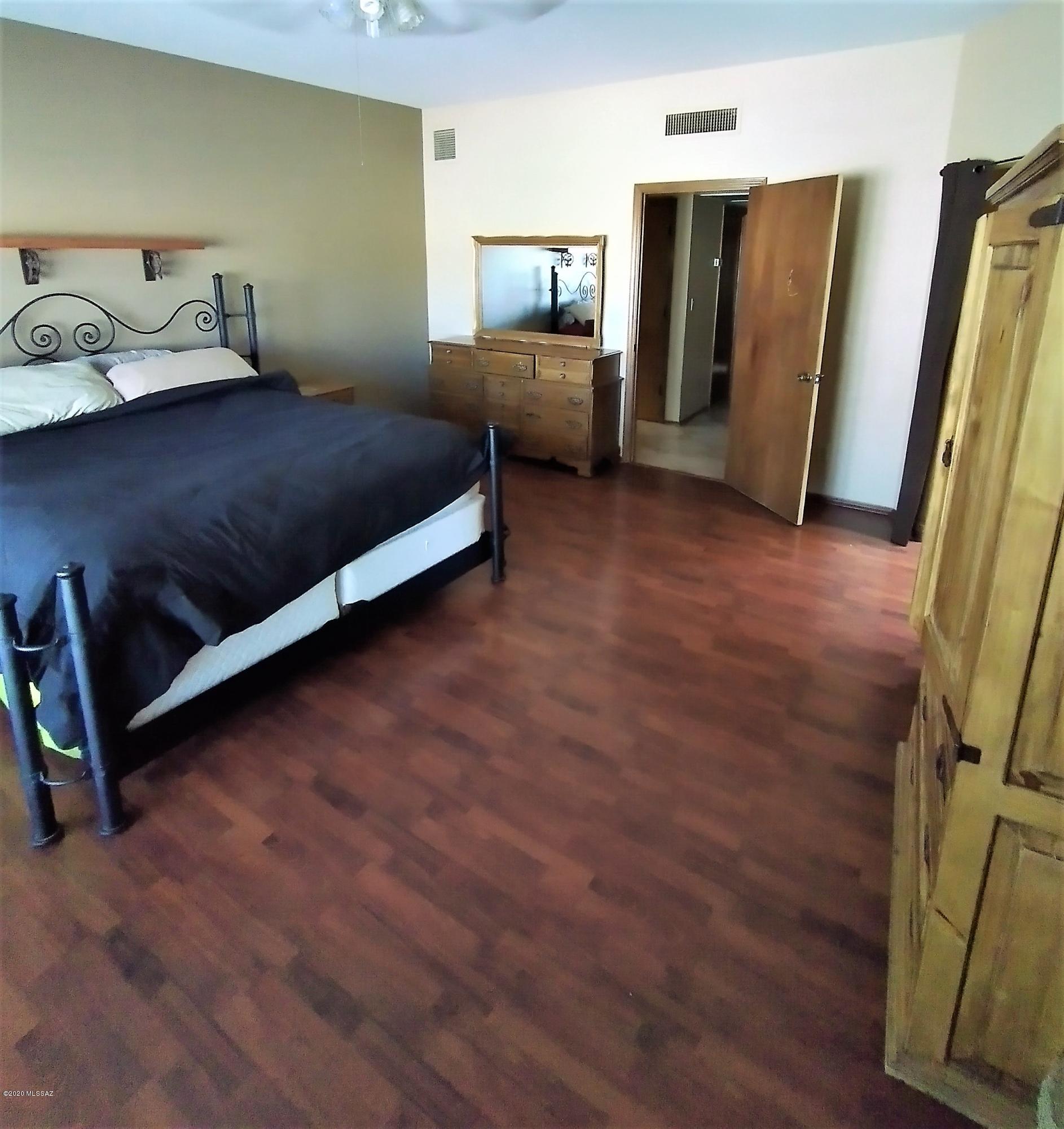 Casas Adobes Country Club Est. - Residential