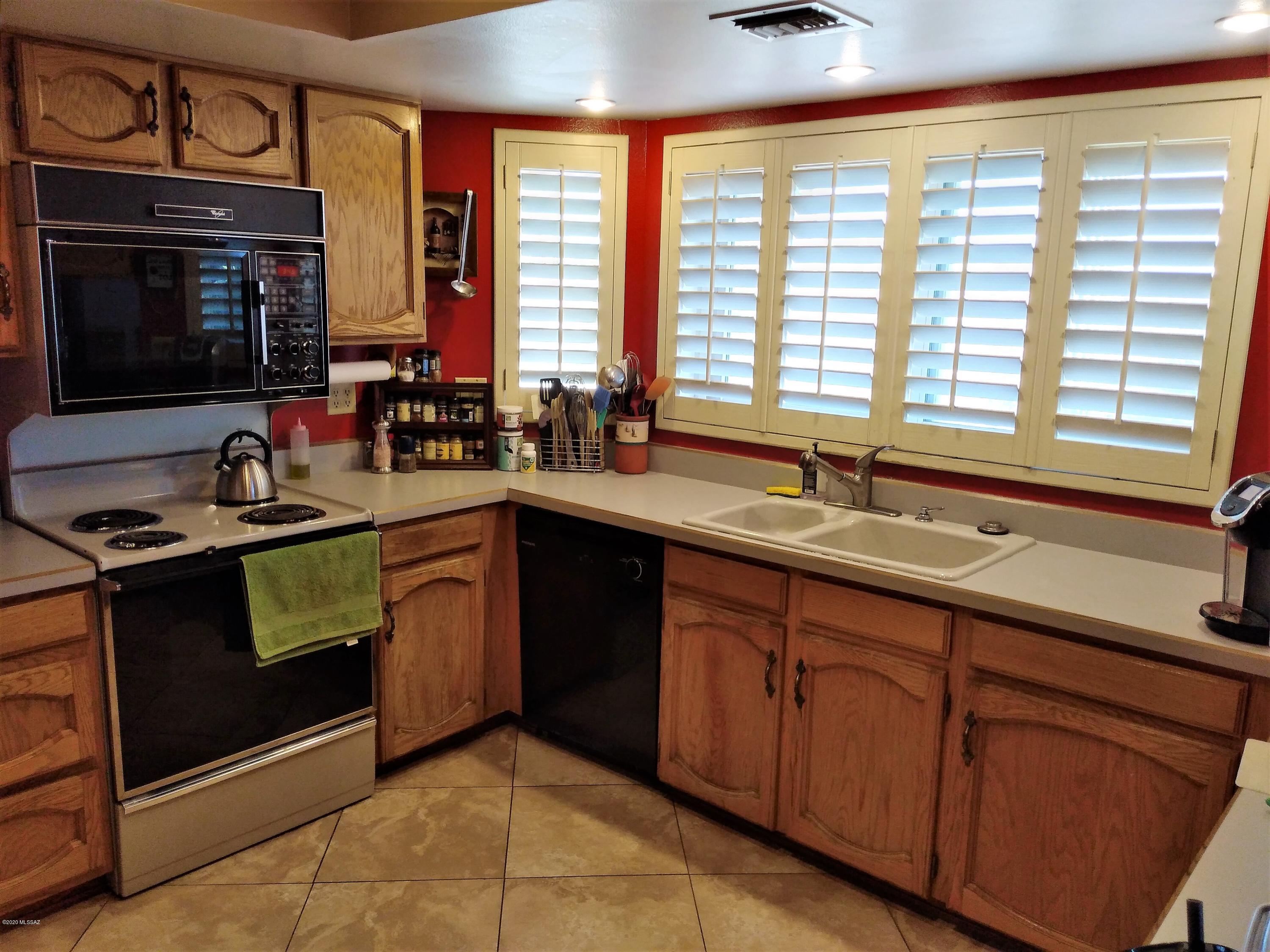 Casas Adobes Country Club Est. - Residential