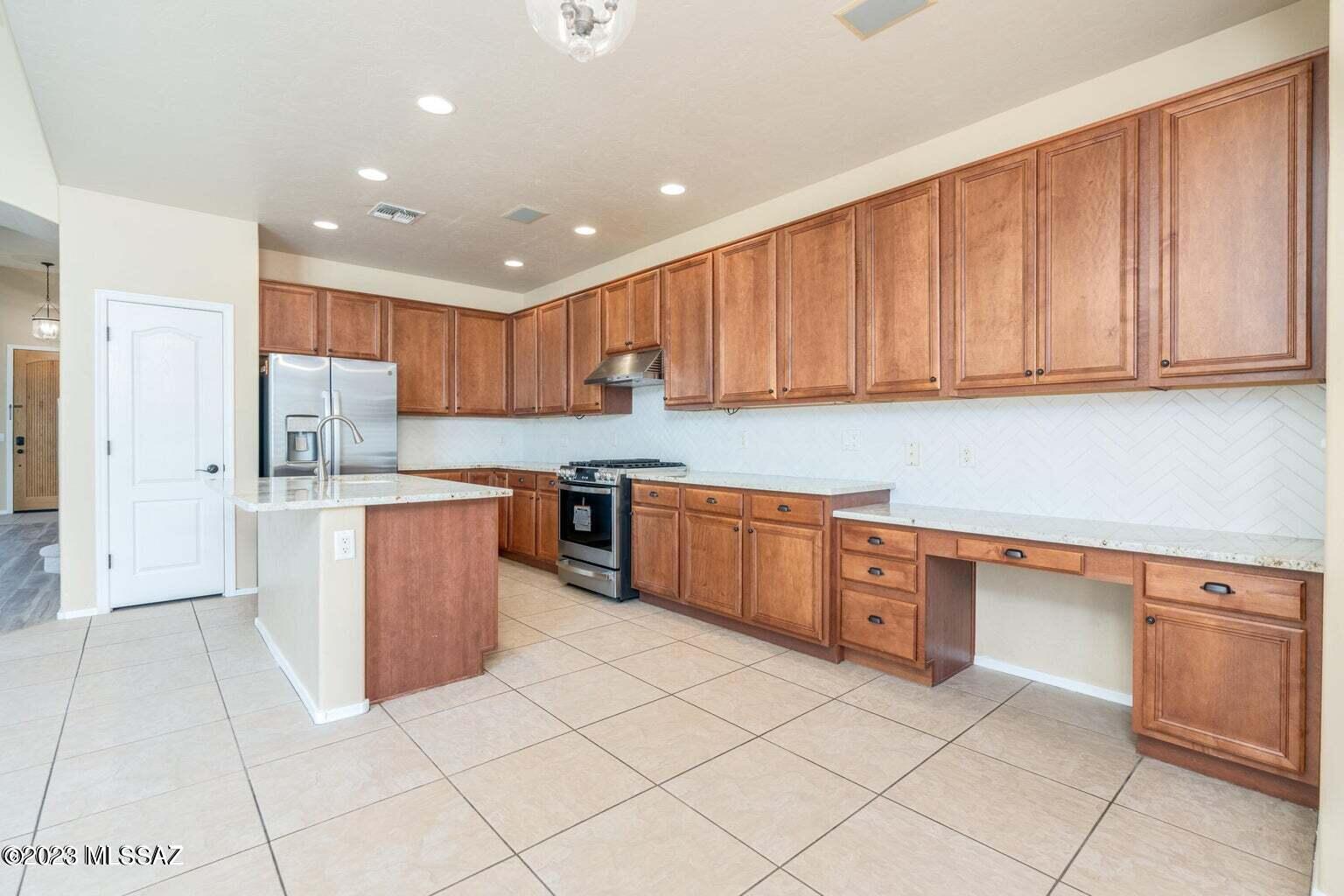 Sabino Mountain (1-290) - Residential Lease