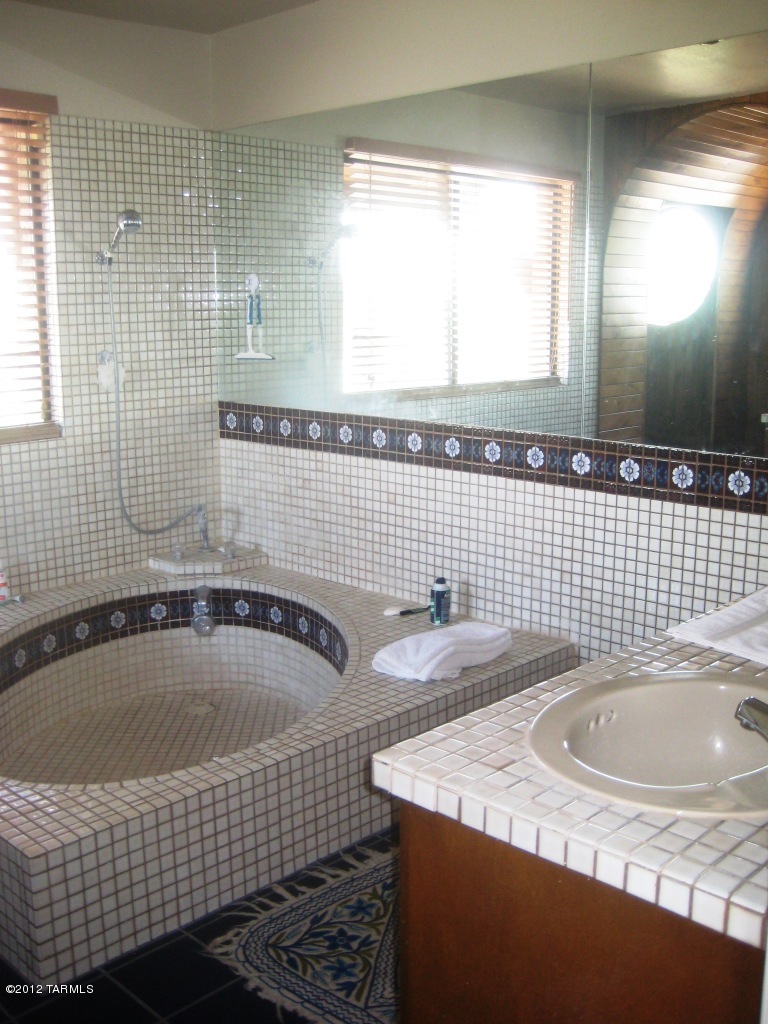Unsubdivided - Residential Lease