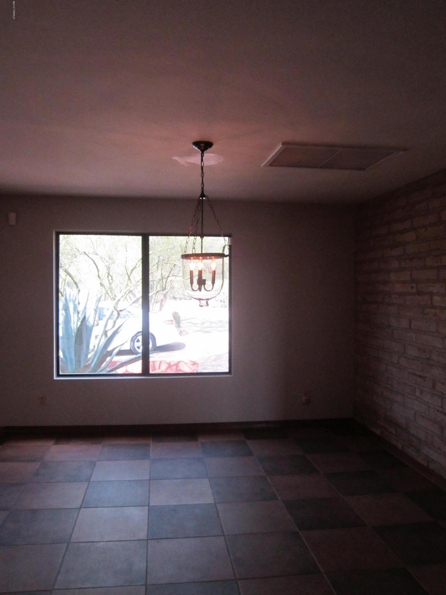 Unsubdivided - Residential Lease