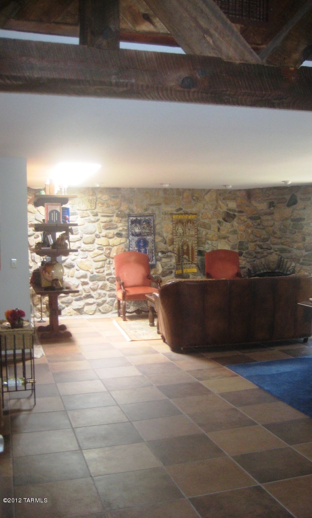 Unsubdivided - Residential Lease