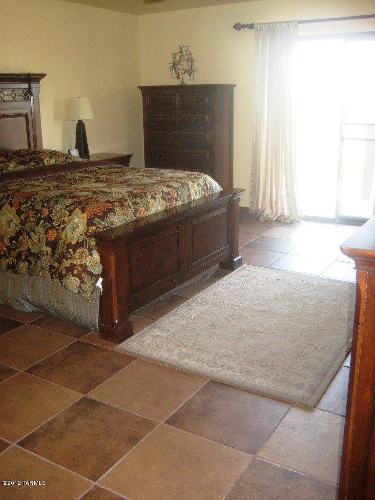 Unsubdivided - Residential Lease