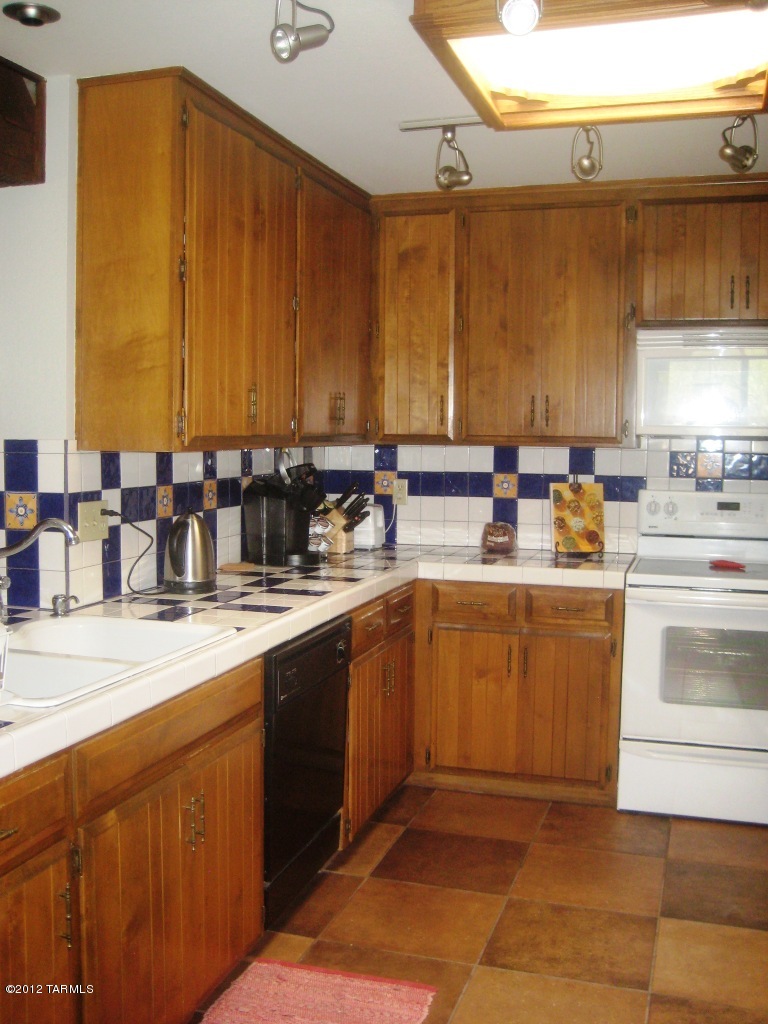 Unsubdivided - Residential Lease
