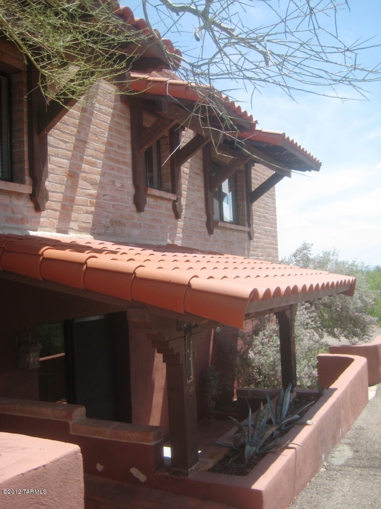 Unsubdivided - Residential Lease