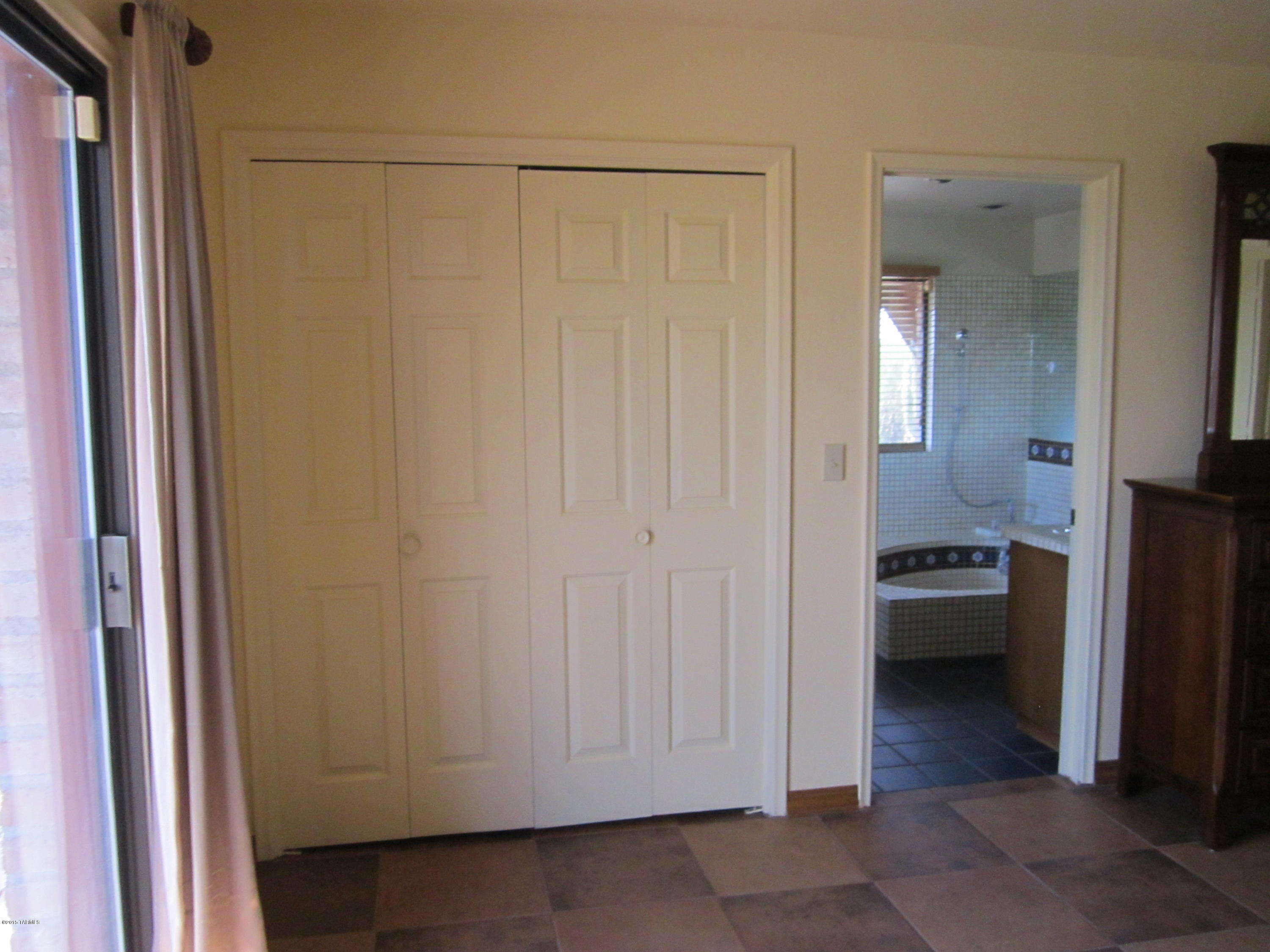 Unsubdivided - Residential Lease