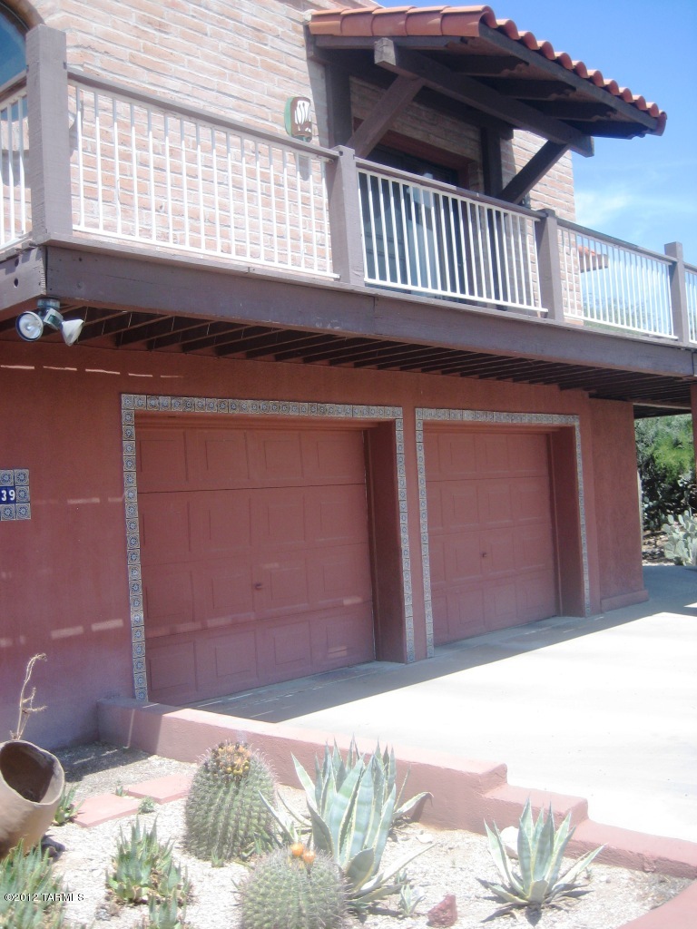Unsubdivided - Residential Lease
