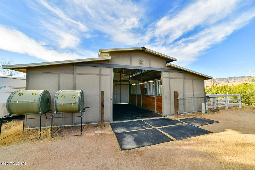 Coyote Creek (1-395) - Residential