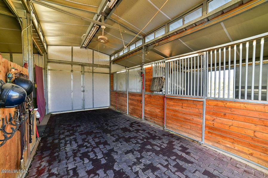Coyote Creek (1-395) - Residential