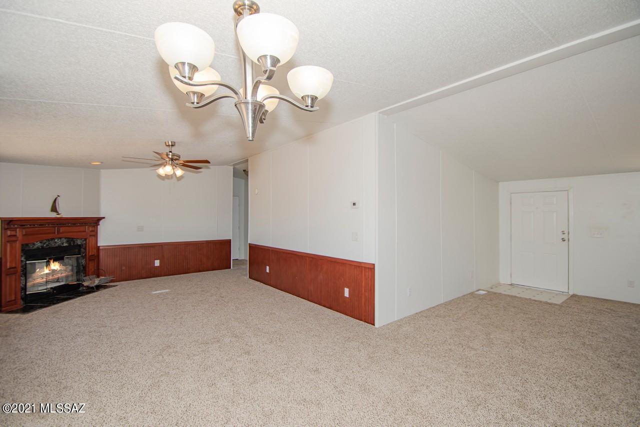 Lariat Est - Residential