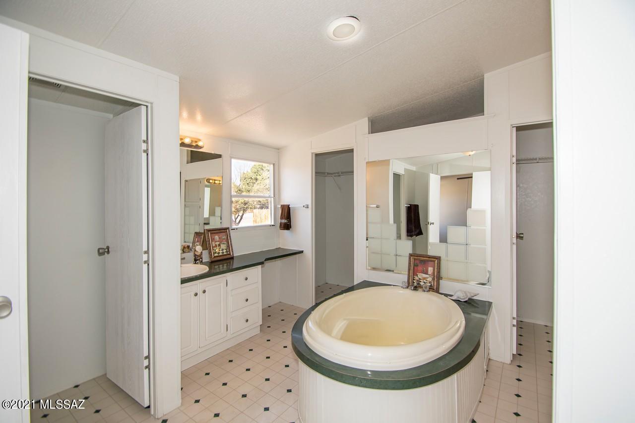 Lariat Est - Residential