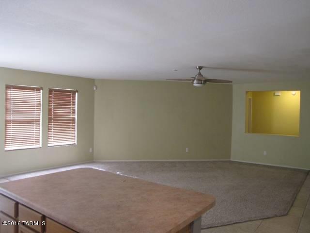Arizona La Victoria (1-131) - Residential Lease