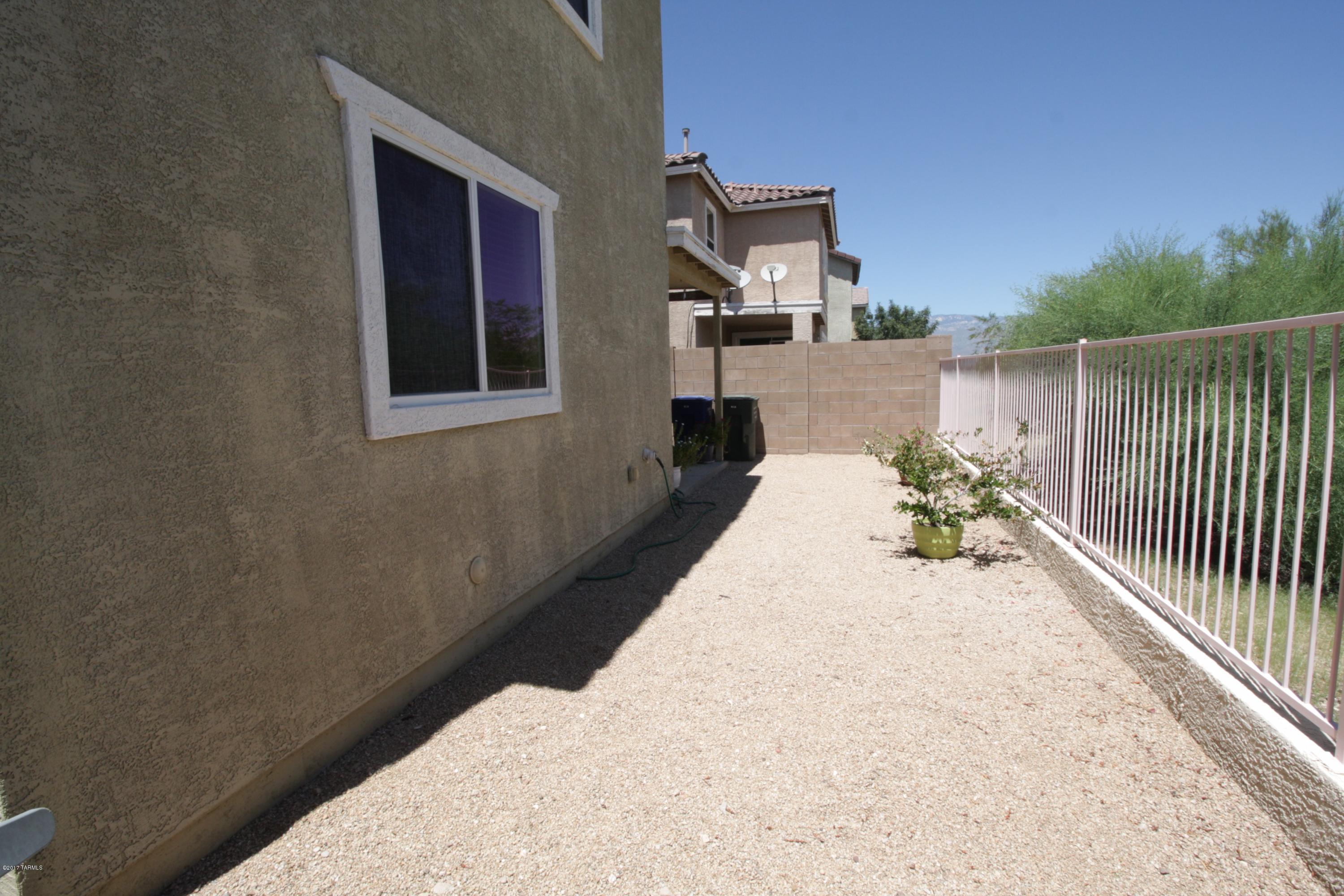 Pantano Overlook - Residential